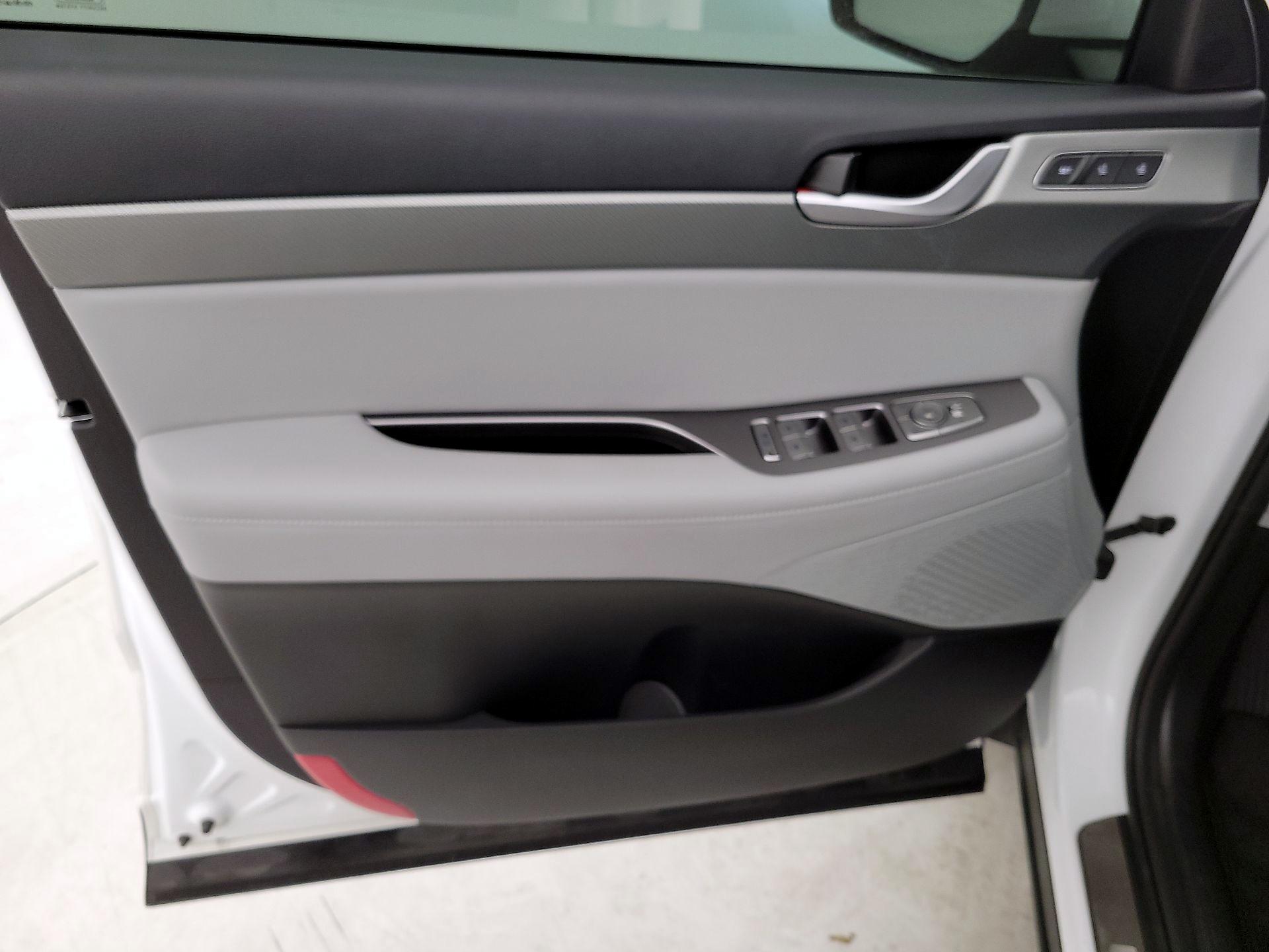 Thumbnail: 2025 Hyundai Palisade - 12