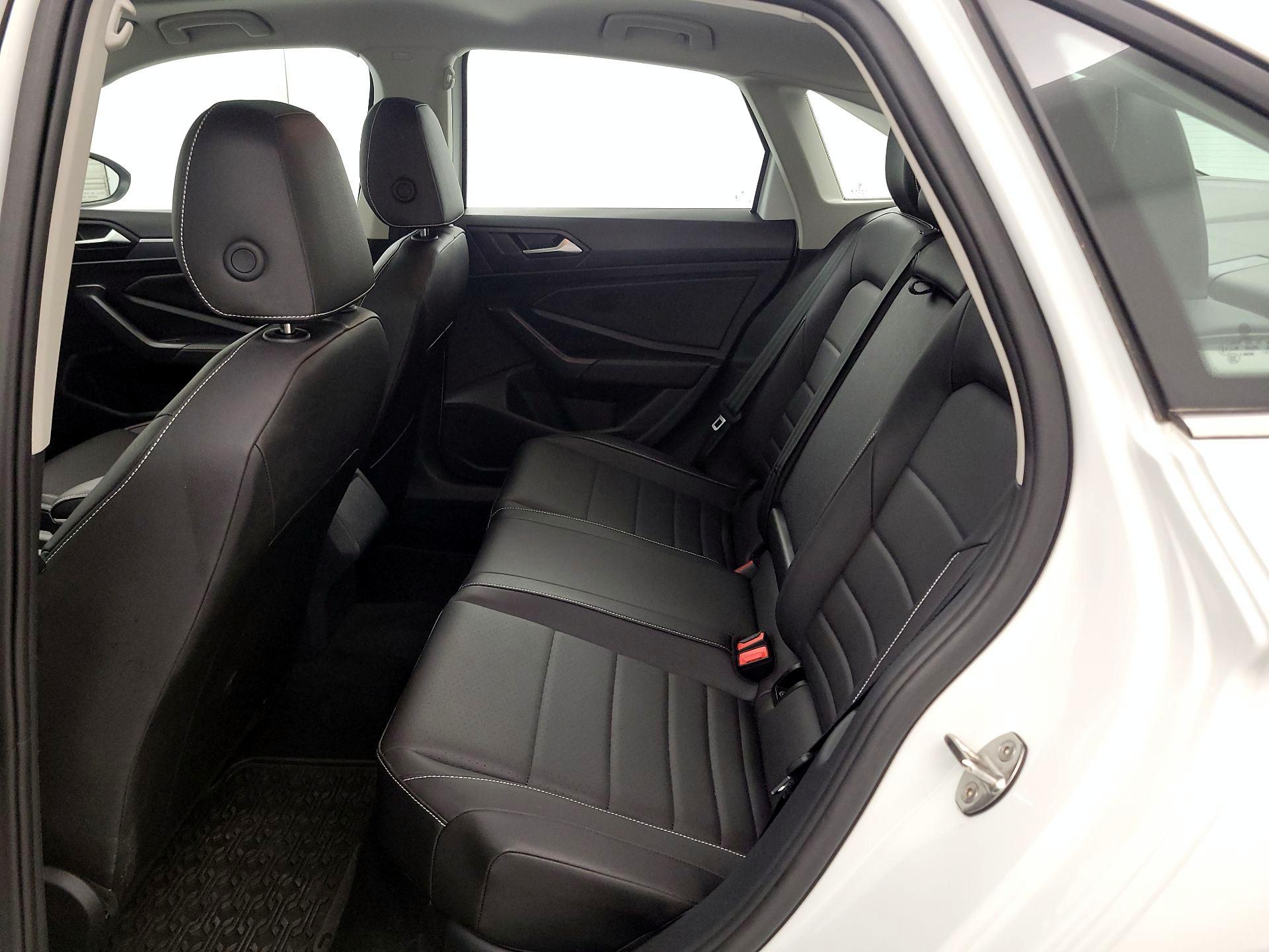 Thumbnail: 2024 Volkswagen Jetta - 20