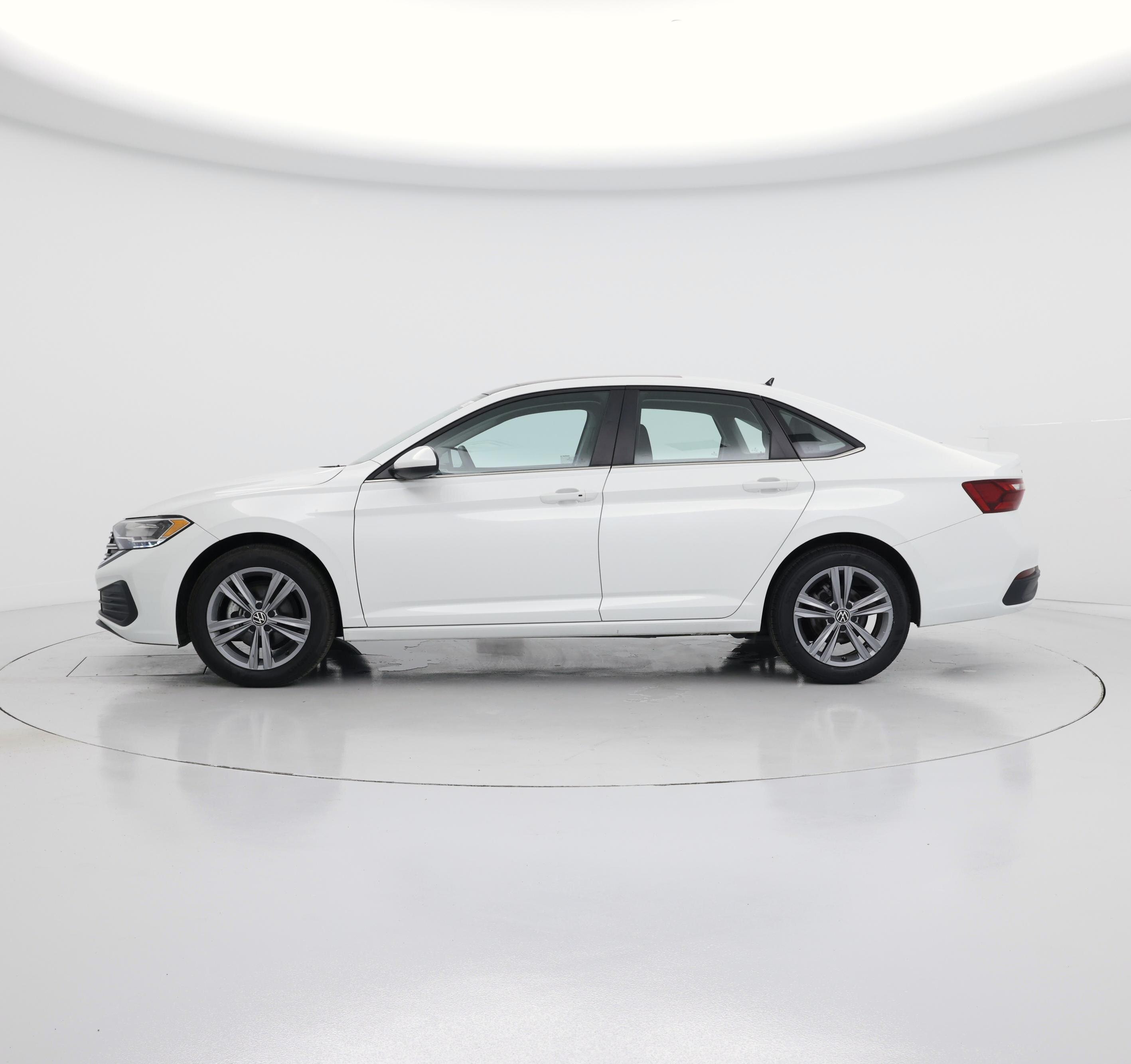 Thumbnail: 2024 Volkswagen Jetta - 3