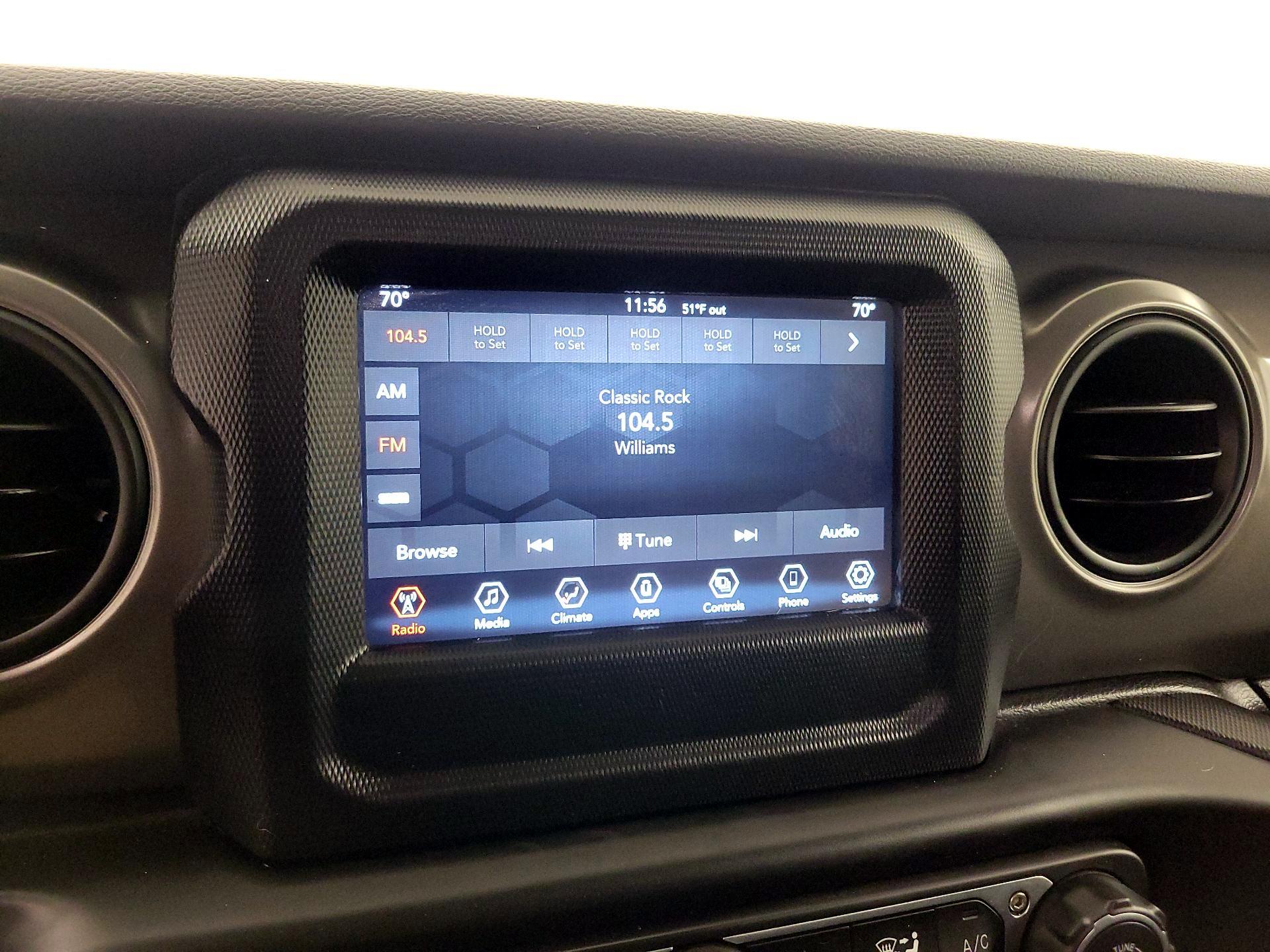 Thumbnail: 2022 Jeep Wrangler - 15