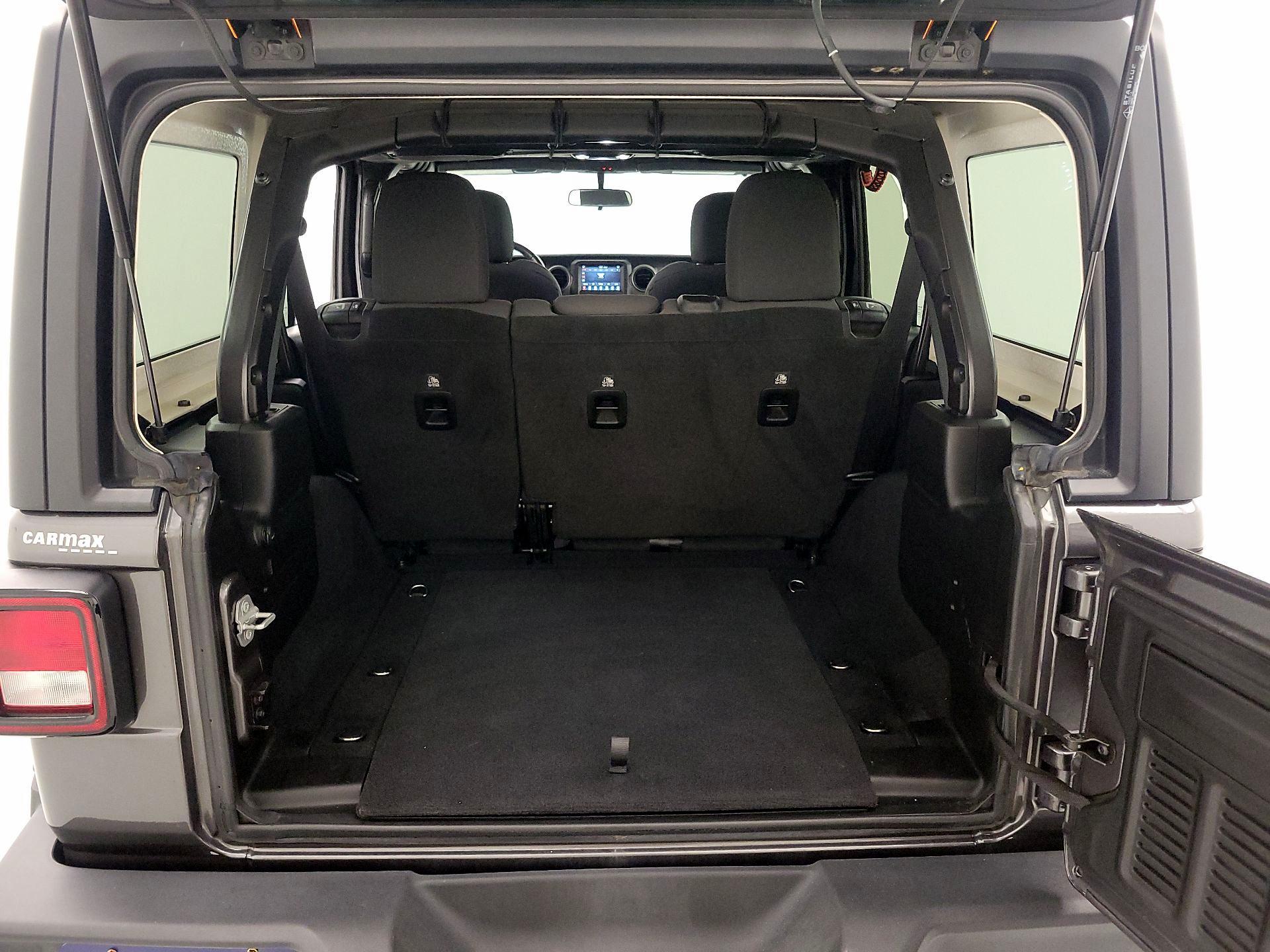 Thumbnail: 2022 Jeep Wrangler - 20