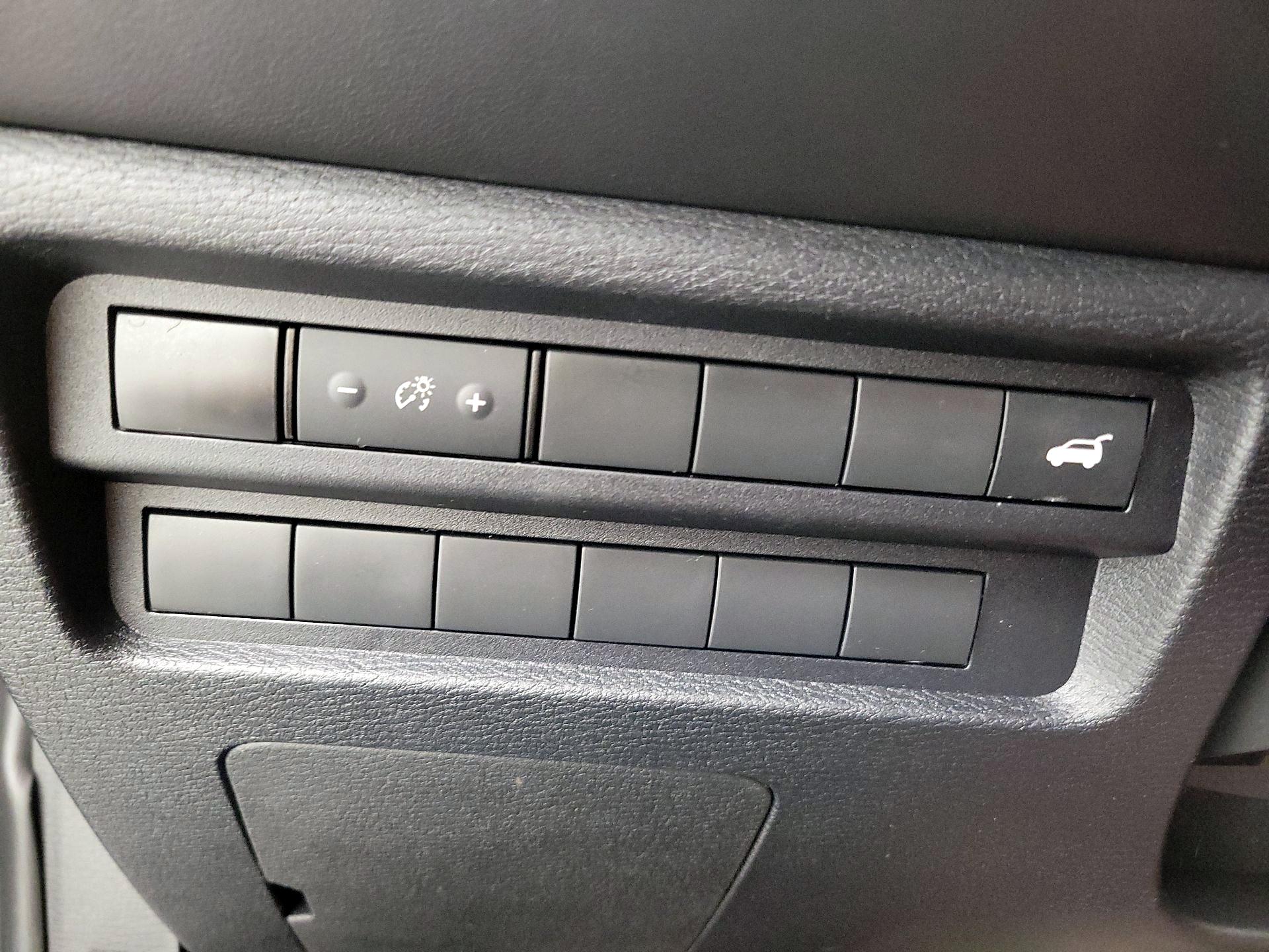 Thumbnail: 2023 Mitsubishi Outlander - 13