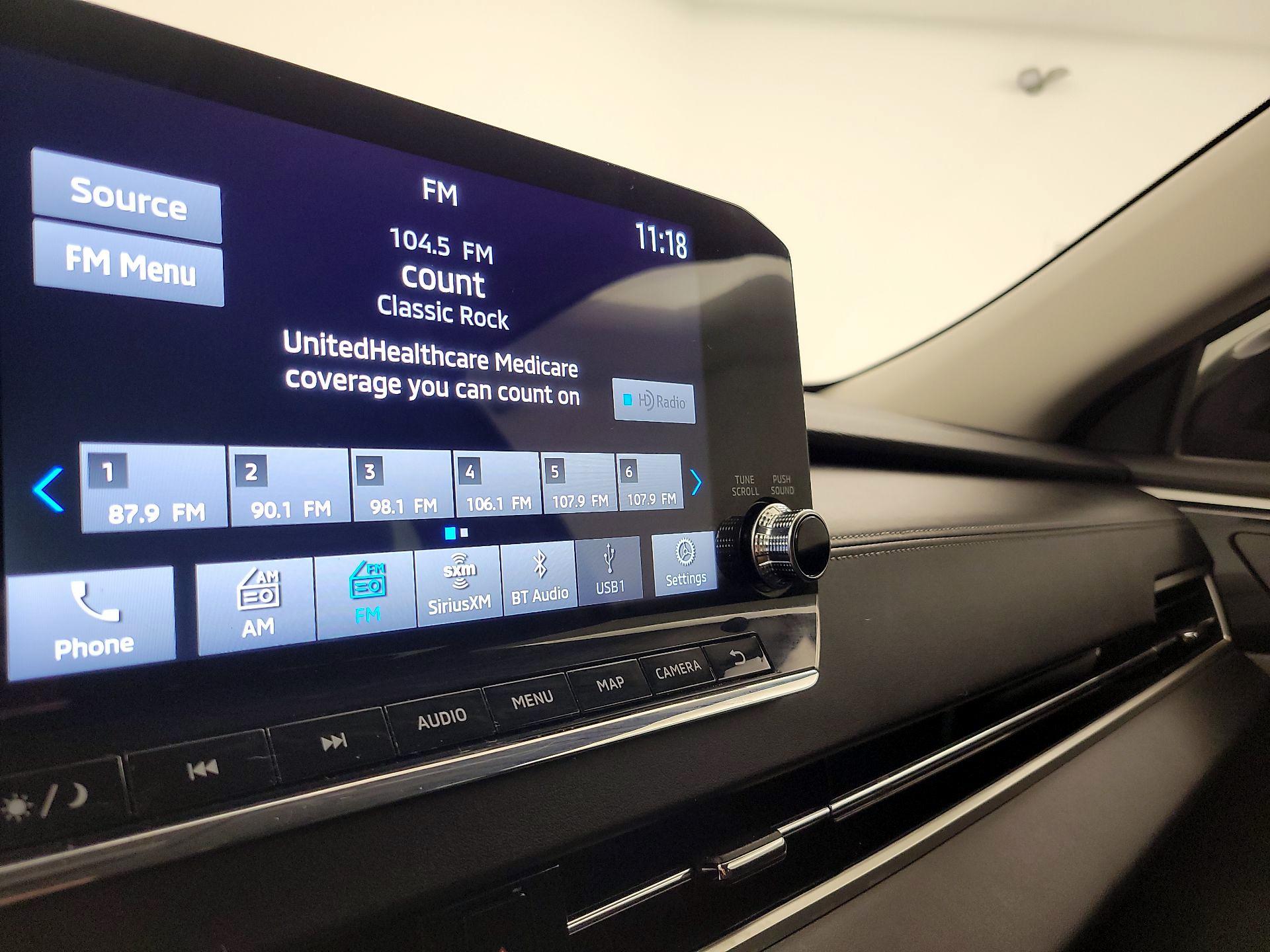 Thumbnail: 2023 Mitsubishi Outlander - 16