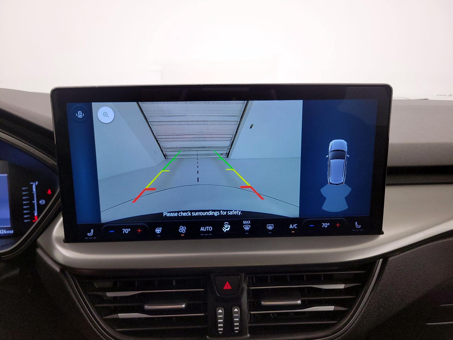 Thumbnail: 2023 Ford Escape - 15