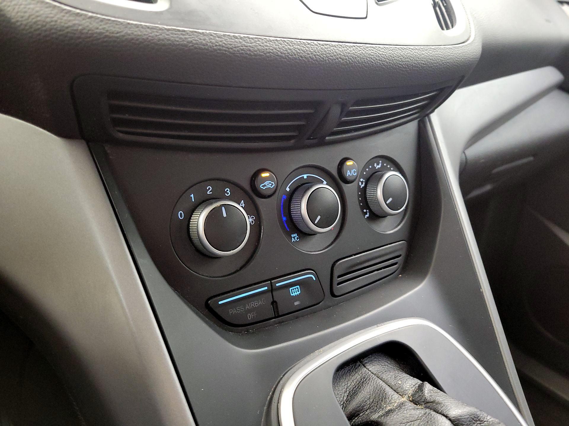Thumbnail: 2014 Ford Escape - 16