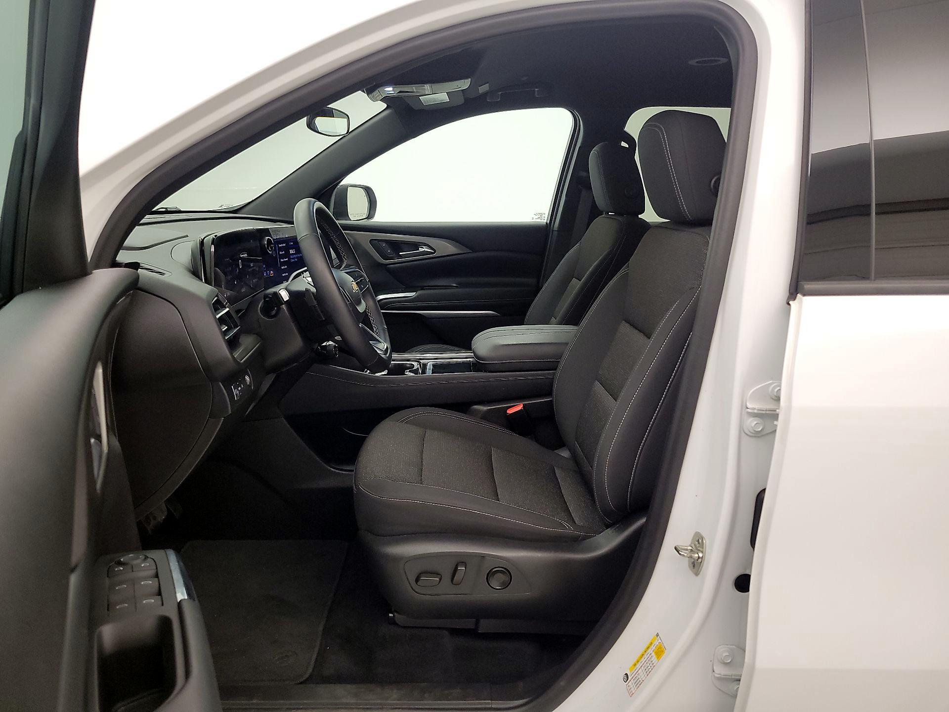 Thumbnail: 2024 Chevrolet Traverse - 11