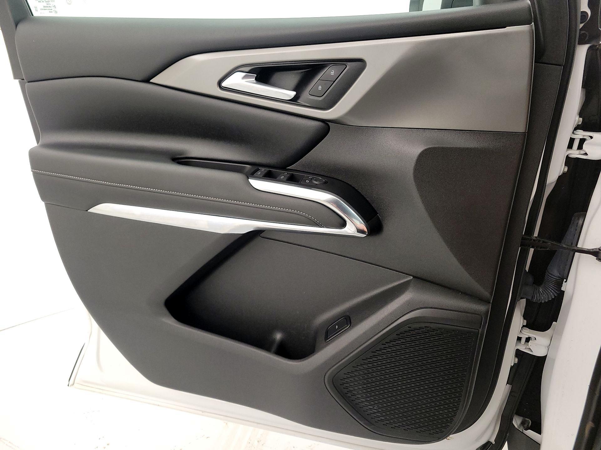 Thumbnail: 2024 Chevrolet Traverse - 12