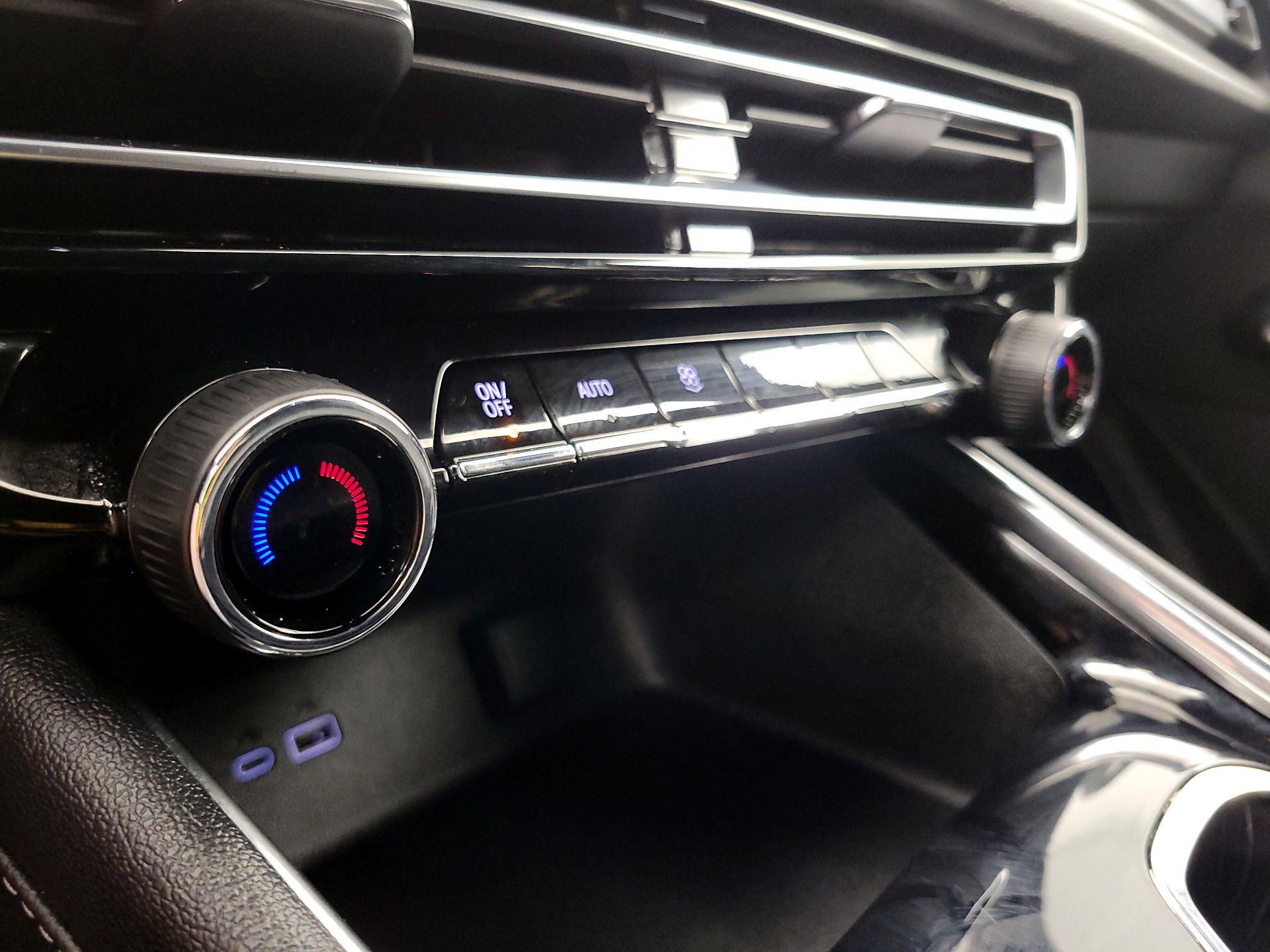 Thumbnail: 2024 Chevrolet Traverse - 16