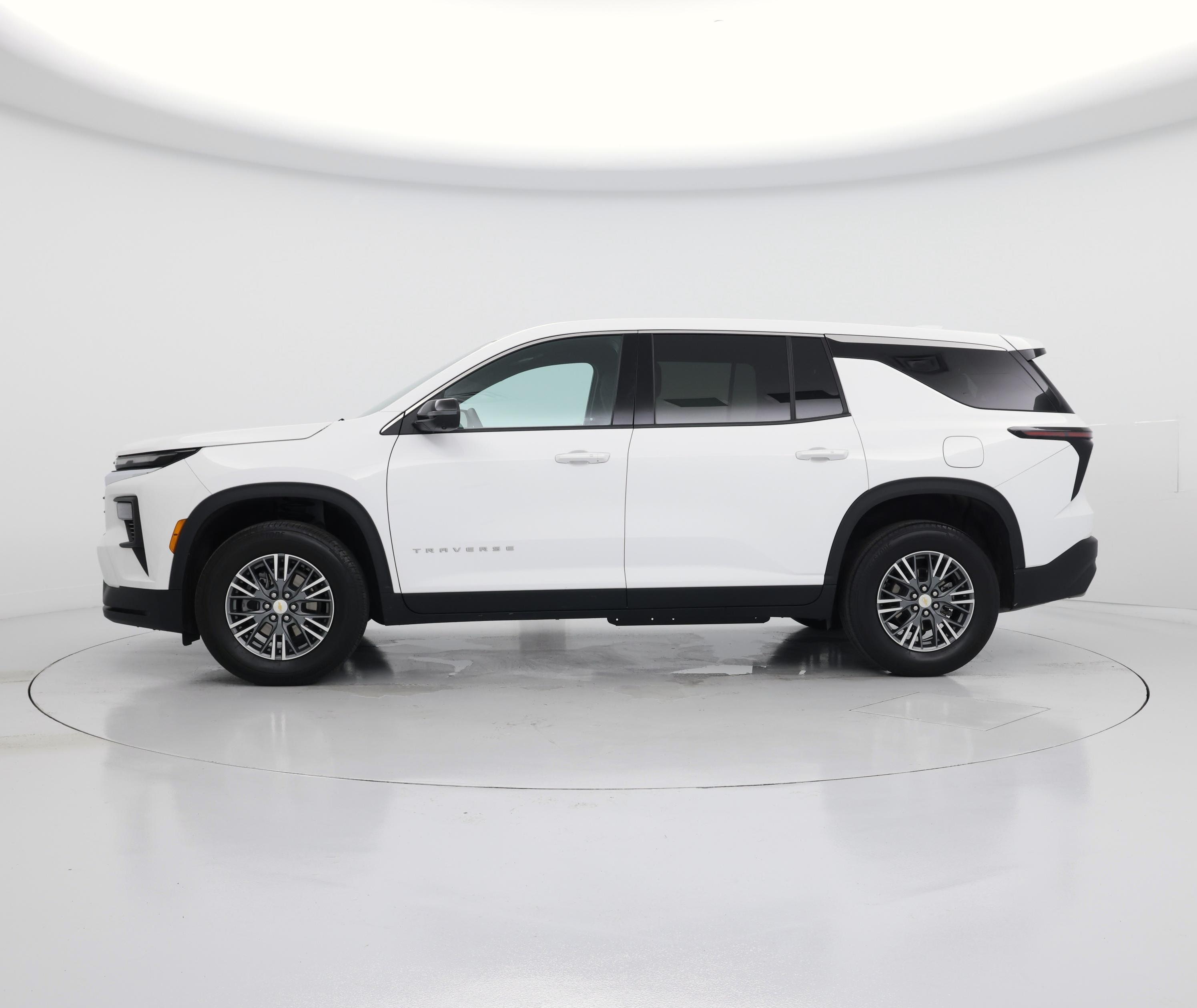 Thumbnail: 2024 Chevrolet Traverse - 3
