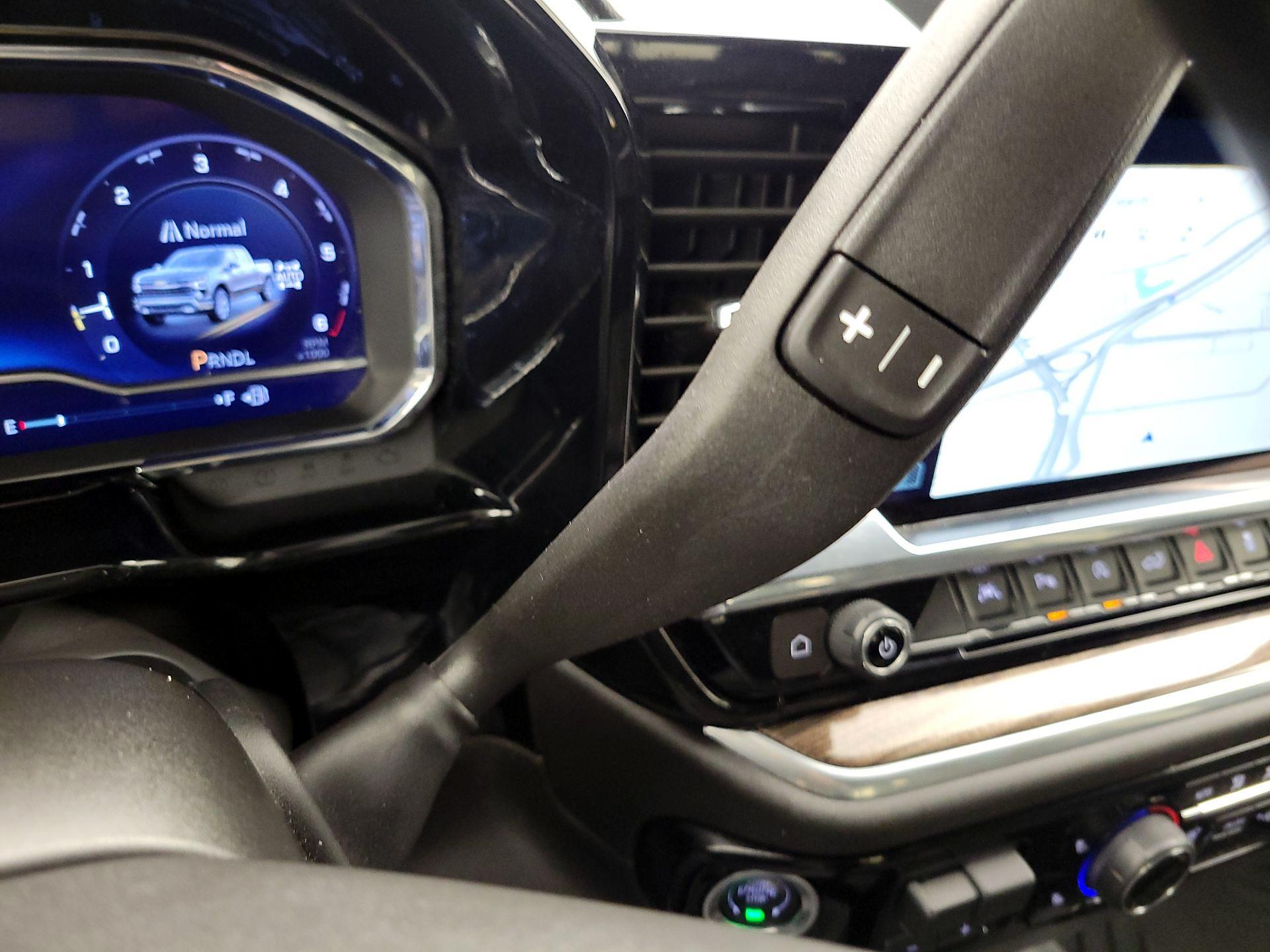 Thumbnail: 2025 Chevrolet Silverado 1500 - 17