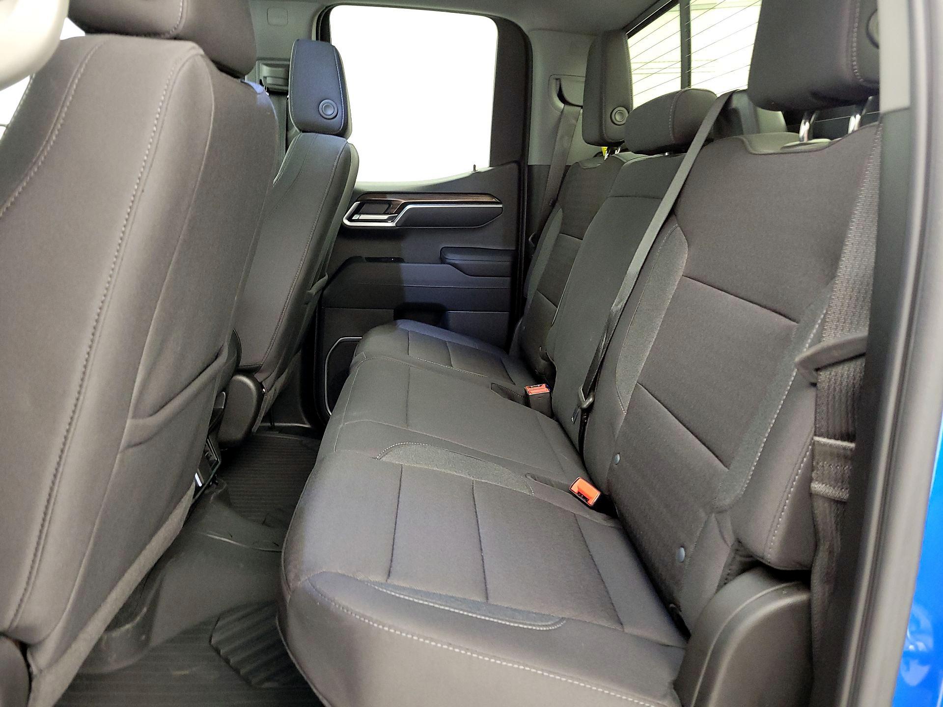 Thumbnail: 2025 Chevrolet Silverado 1500 - 18