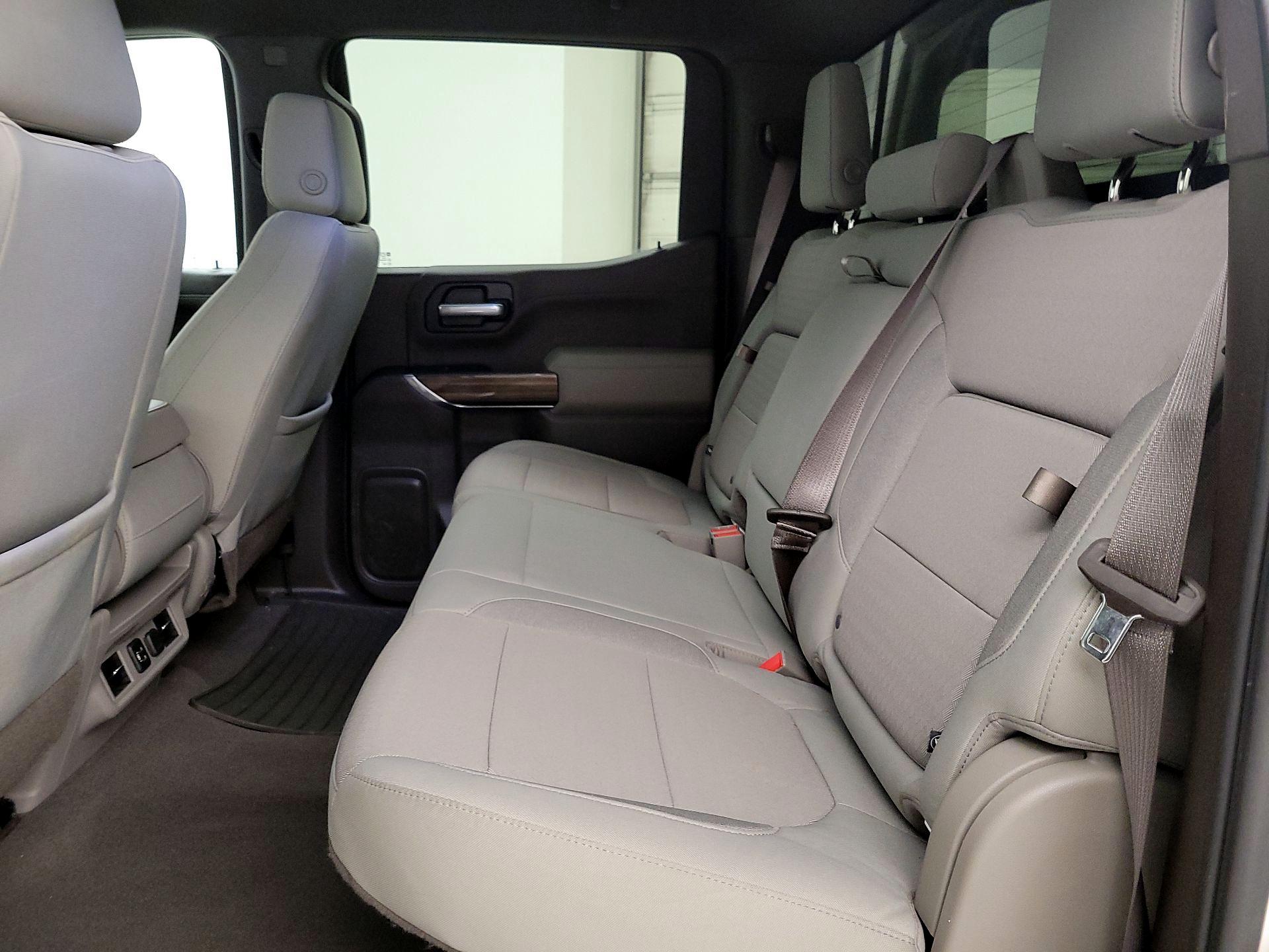 Thumbnail: 2019 Chevrolet Silverado 1500 - 19