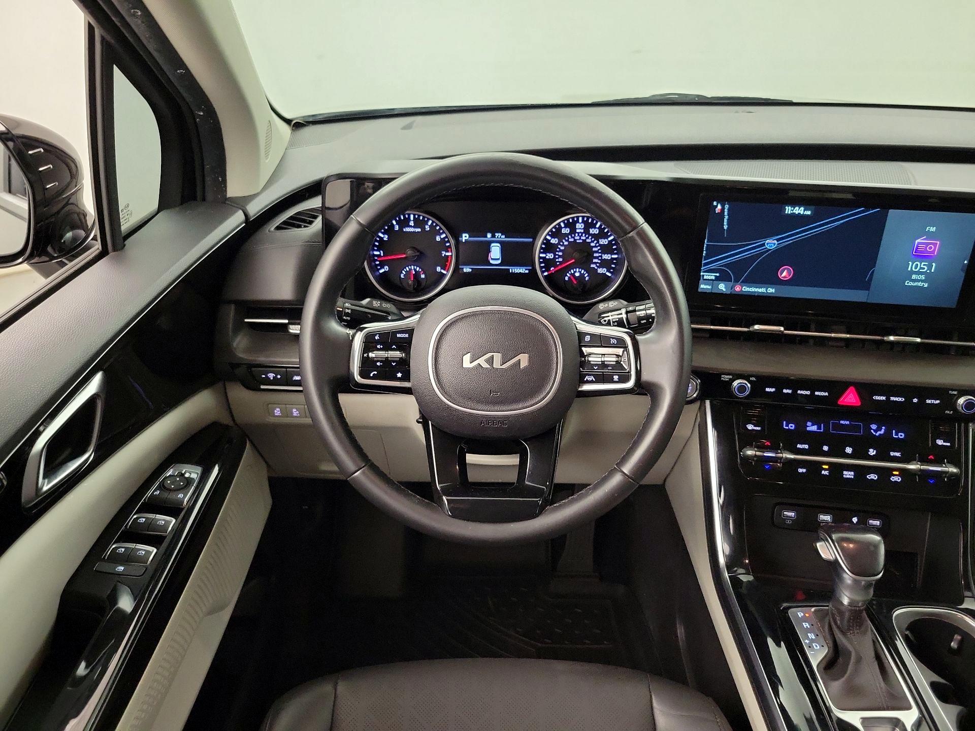 Thumbnail: 2022 Kia Carnival - 10