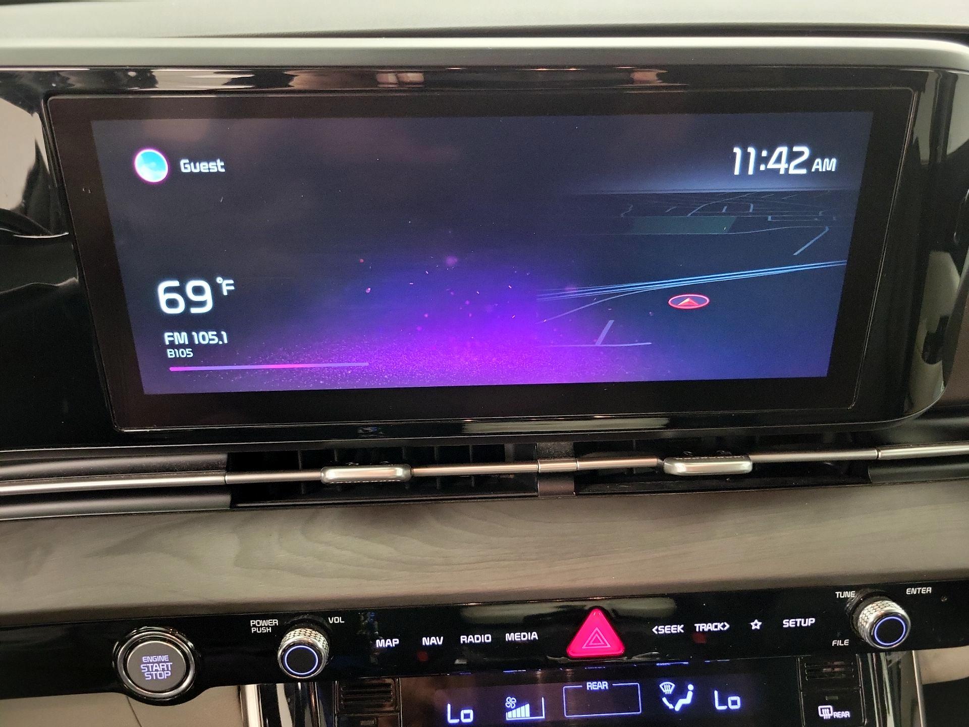 Thumbnail: 2022 Kia Carnival - 16