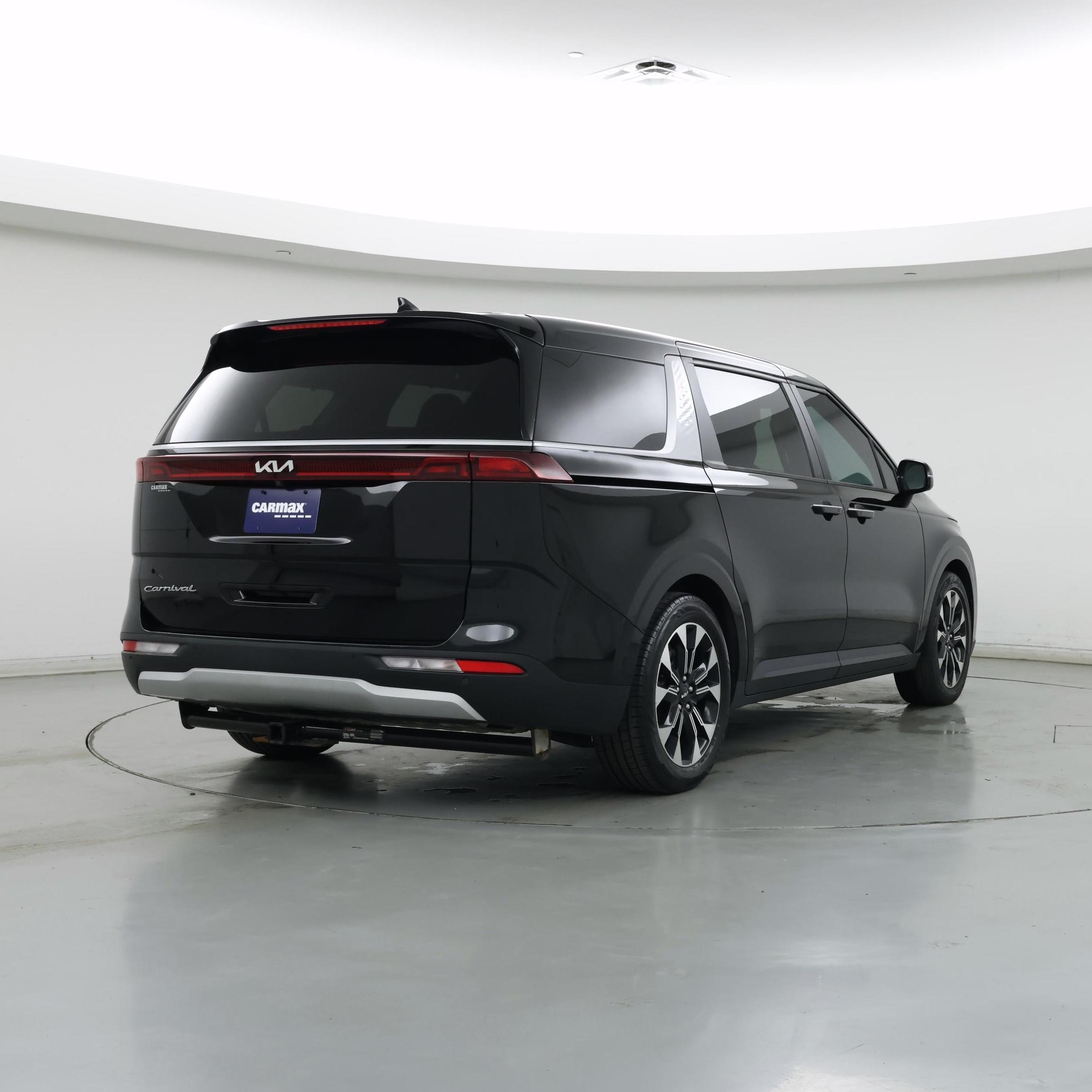 Thumbnail: 2022 Kia Carnival - 8