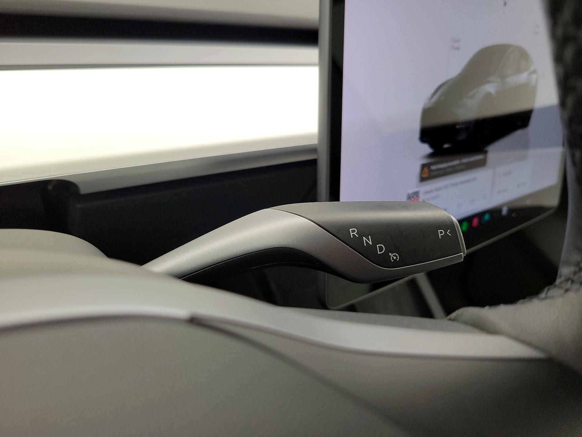 Thumbnail: 2022 Tesla Model Y - 17