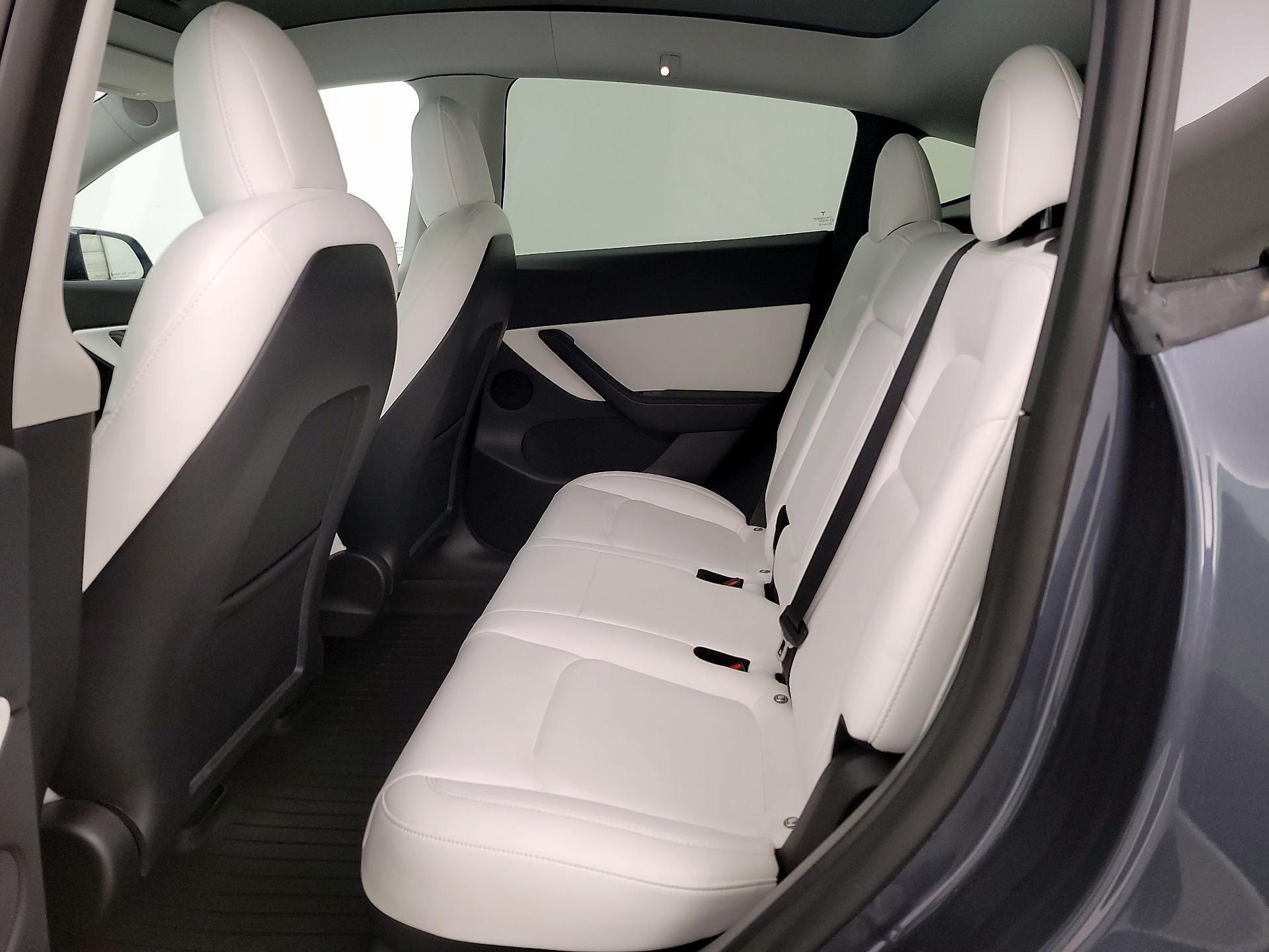 Thumbnail: 2022 Tesla Model Y - 19