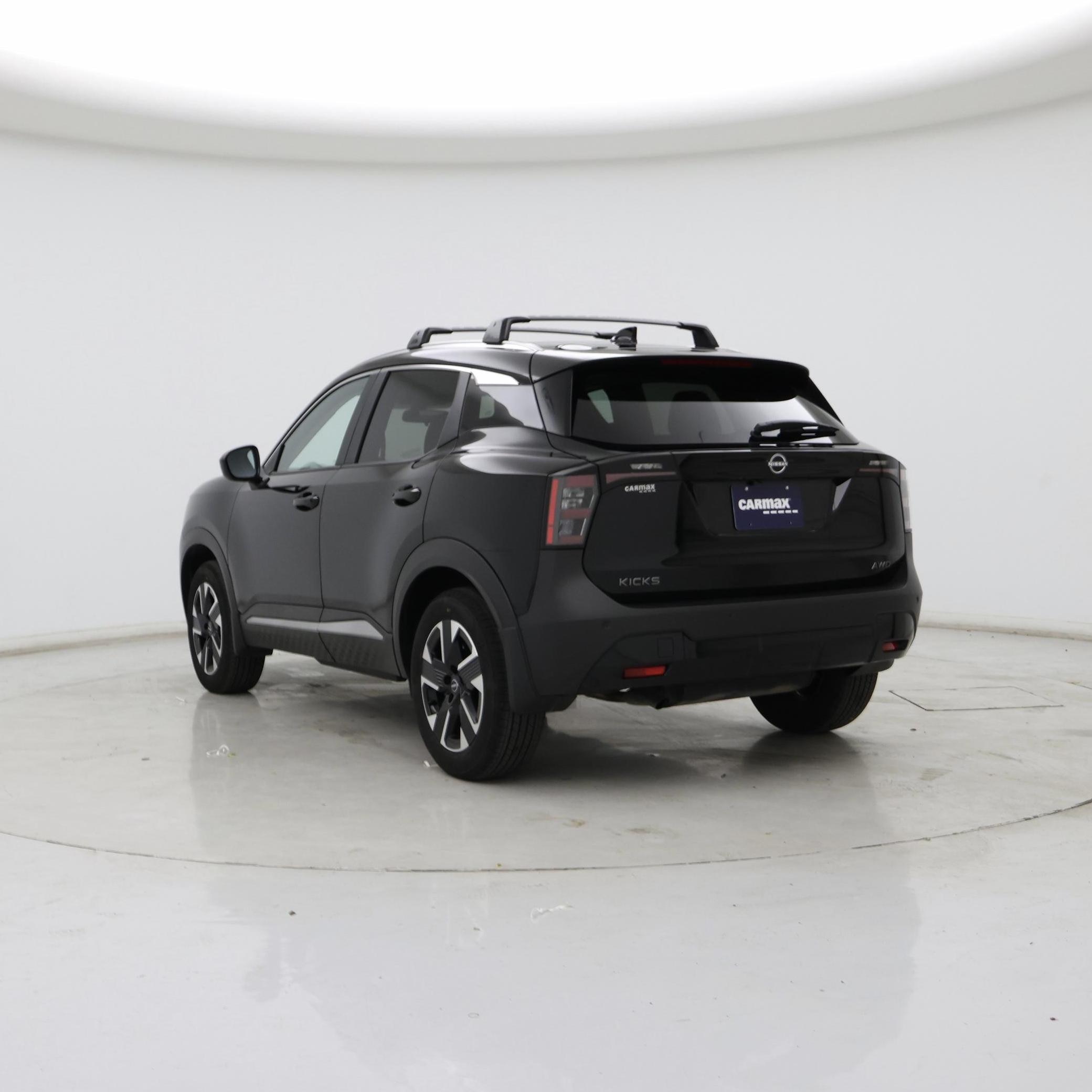 Thumbnail: 2026 Nissan Kicks - 2