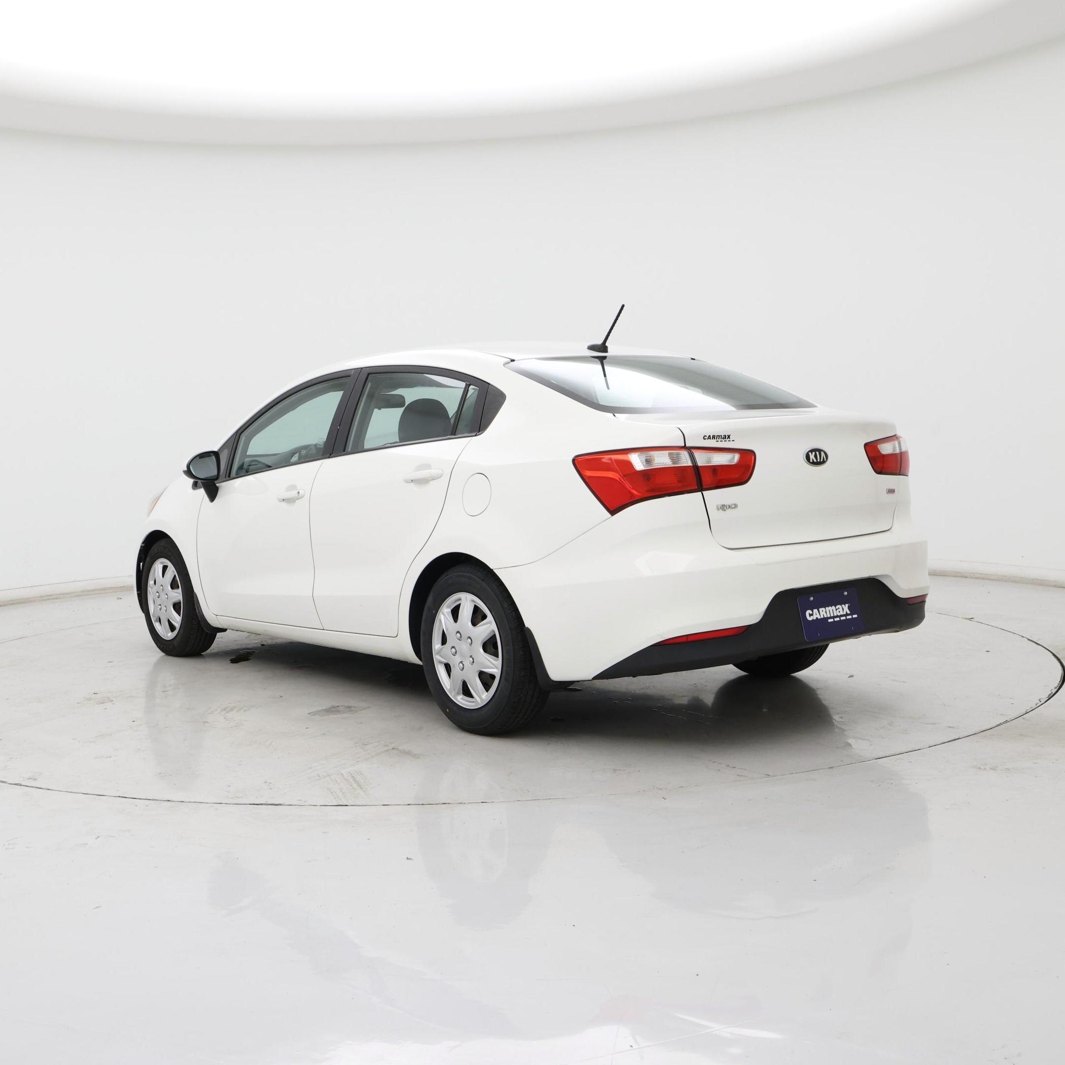 Thumbnail: 2016 Kia Rio - 2