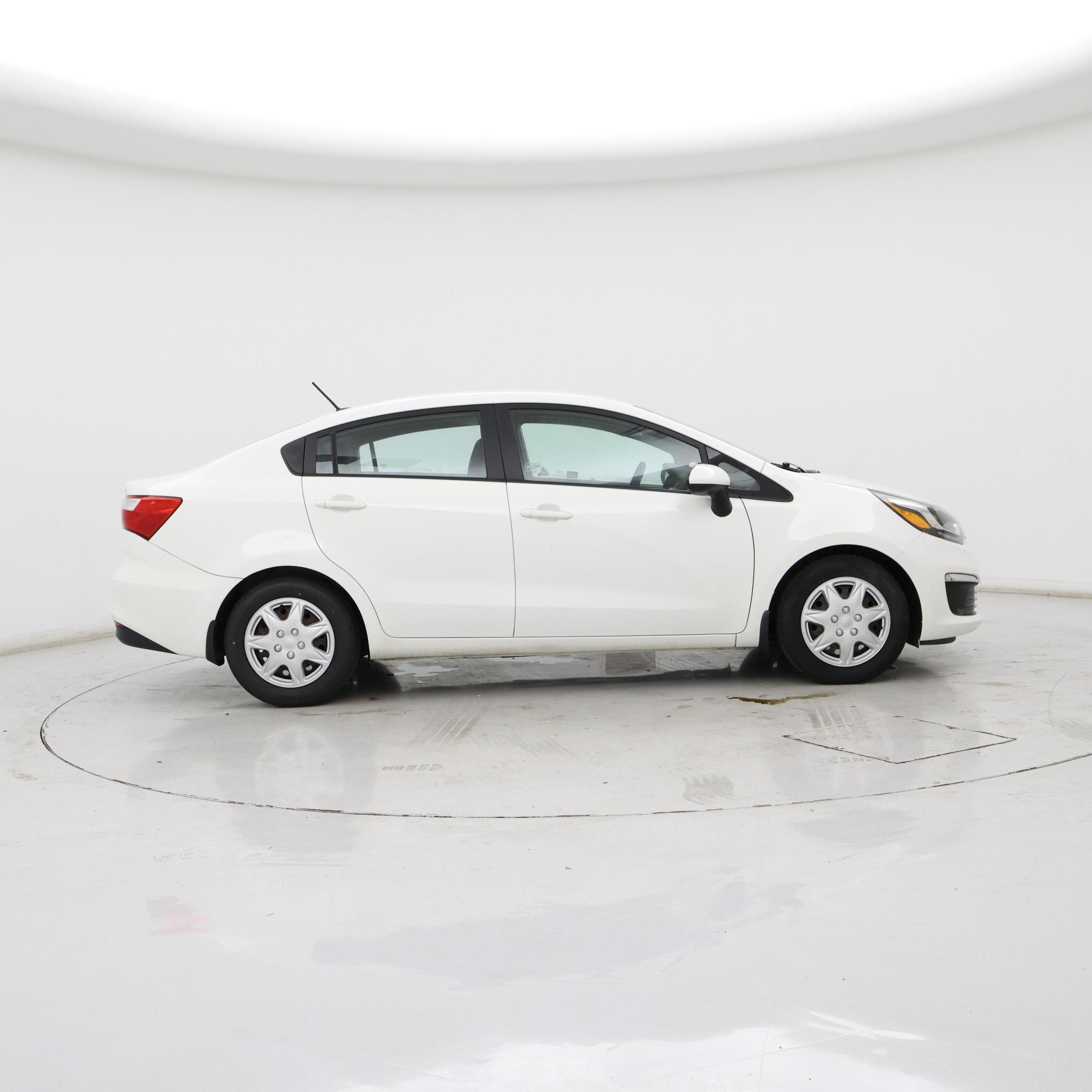 Thumbnail: 2016 Kia Rio - 7