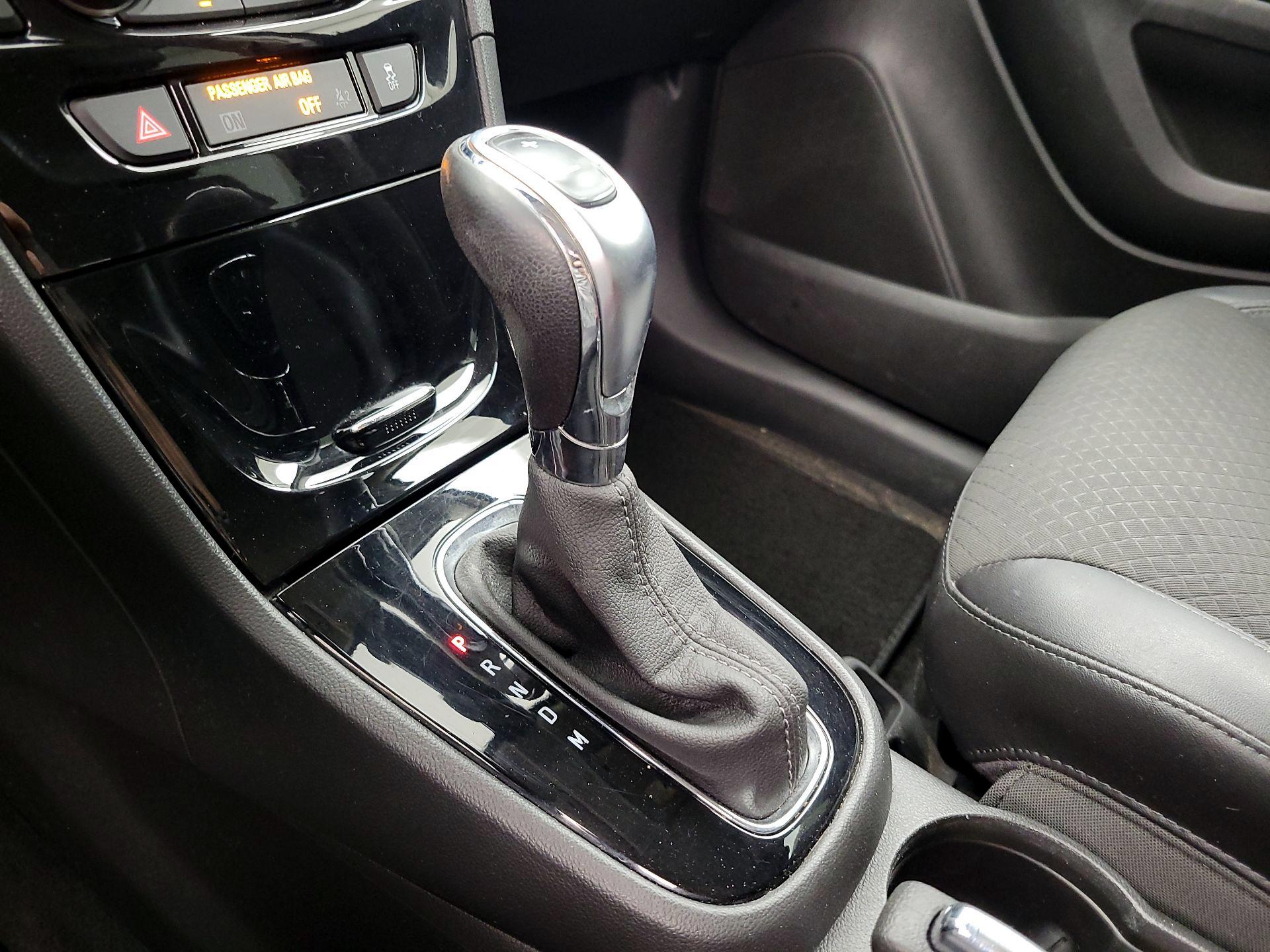 Thumbnail: 2019 Buick Encore - 17