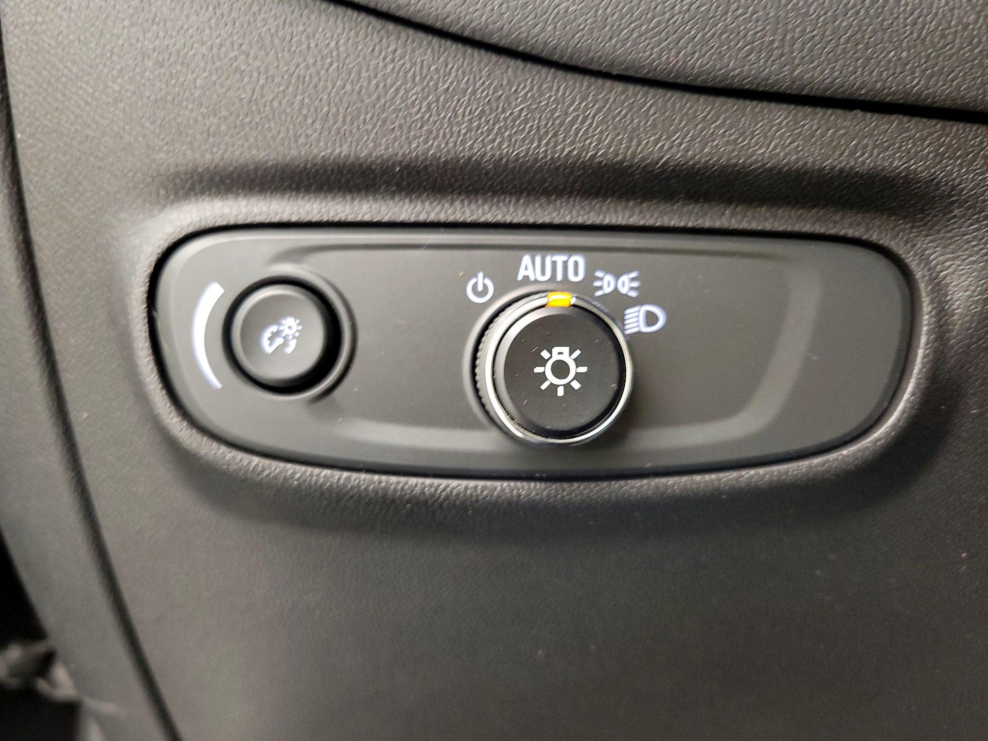 Thumbnail: 2023 Chevrolet Equinox - 13