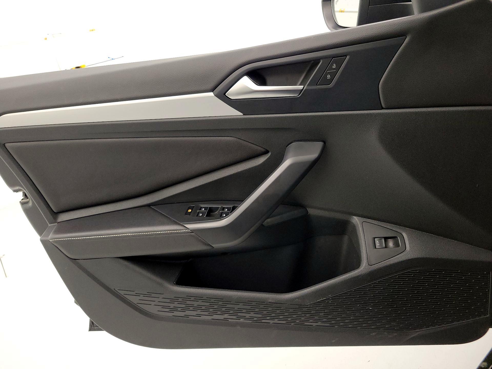 Thumbnail: 2025 Volkswagen Jetta - 12