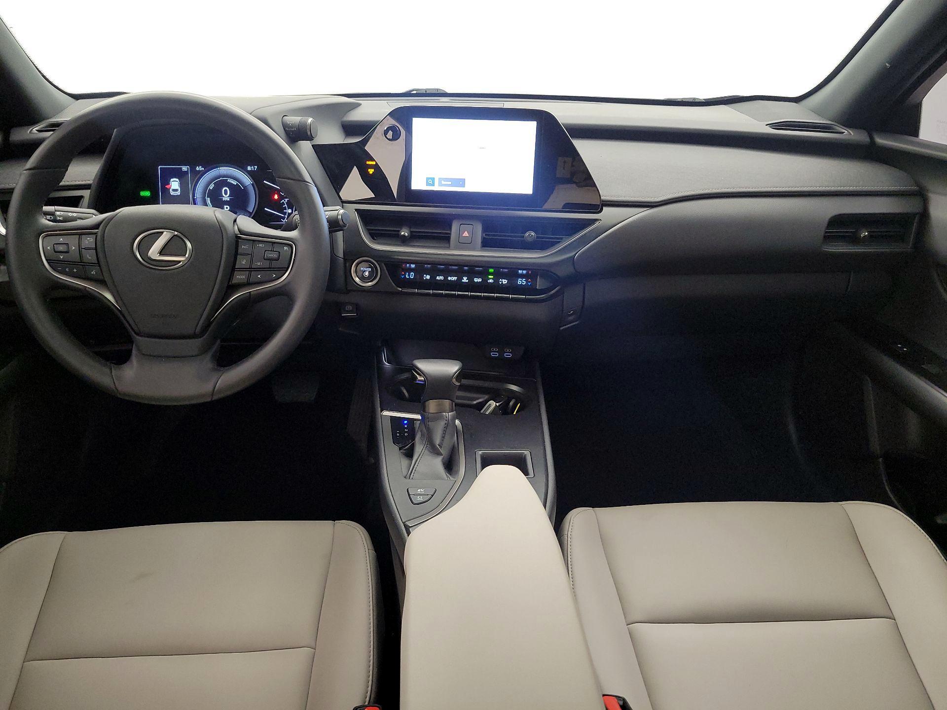 Thumbnail: 2024 Lexus UX - 9