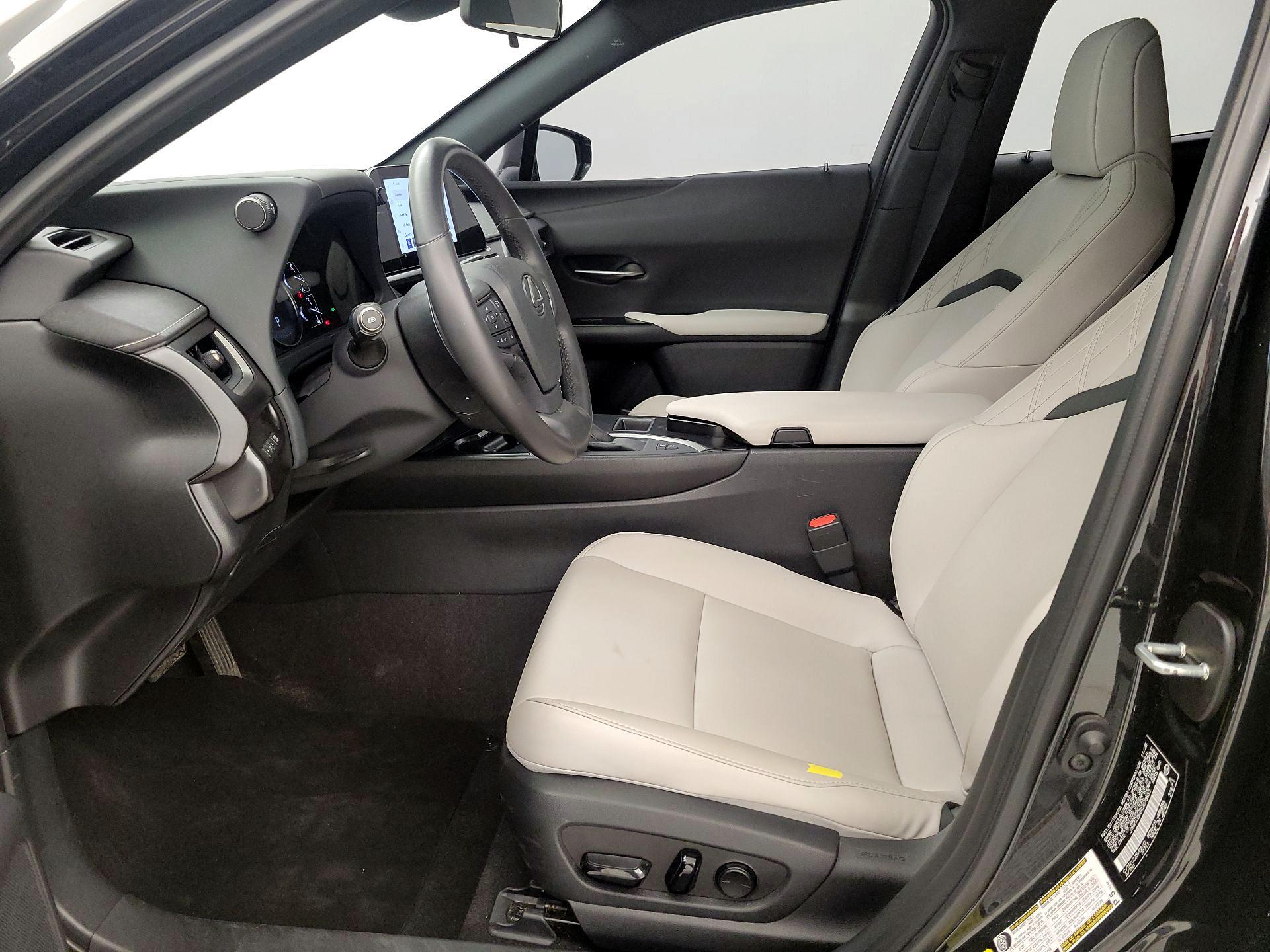 Thumbnail: 2024 Lexus UX - 11