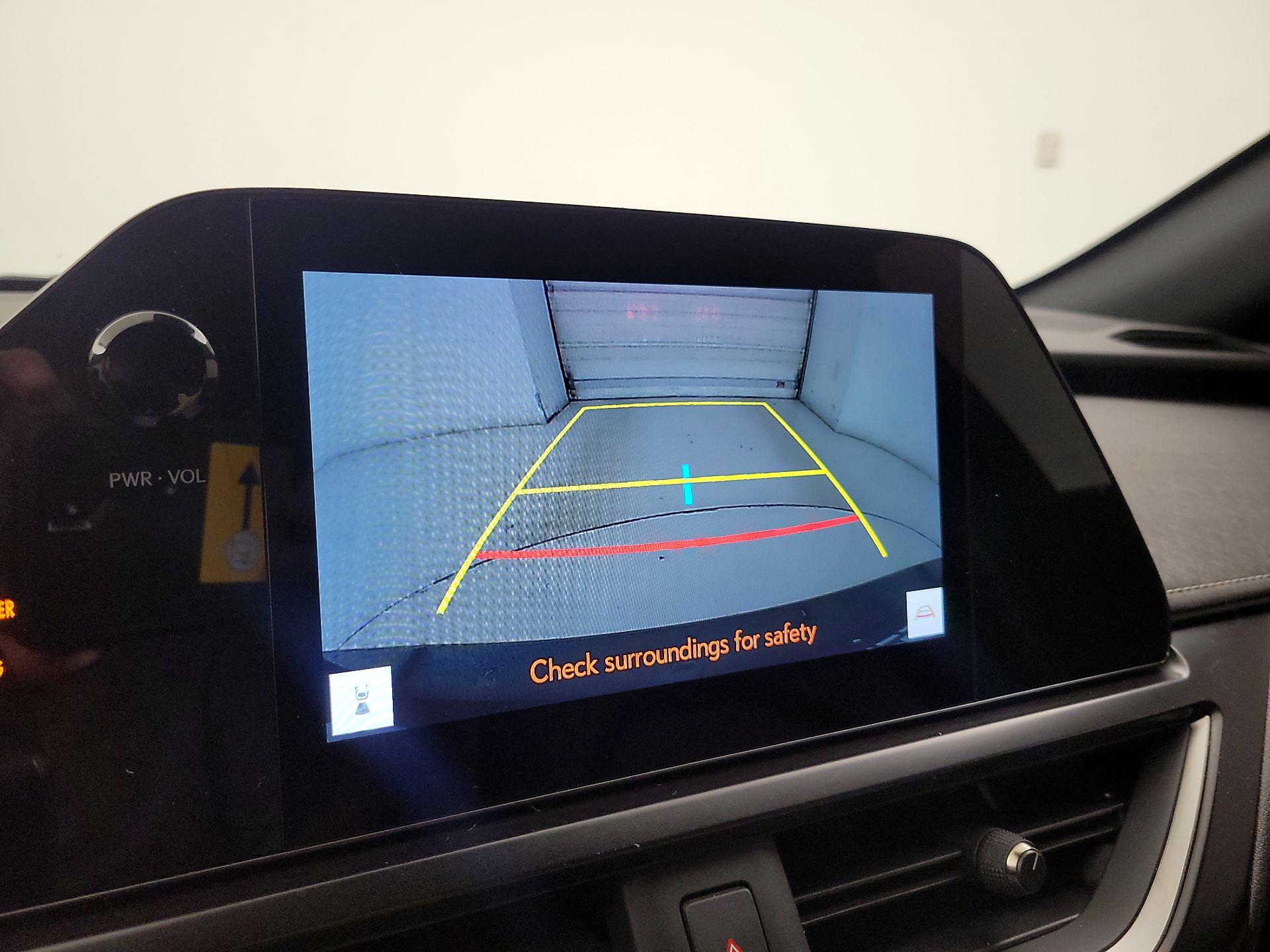 Thumbnail: 2024 Lexus UX - 14