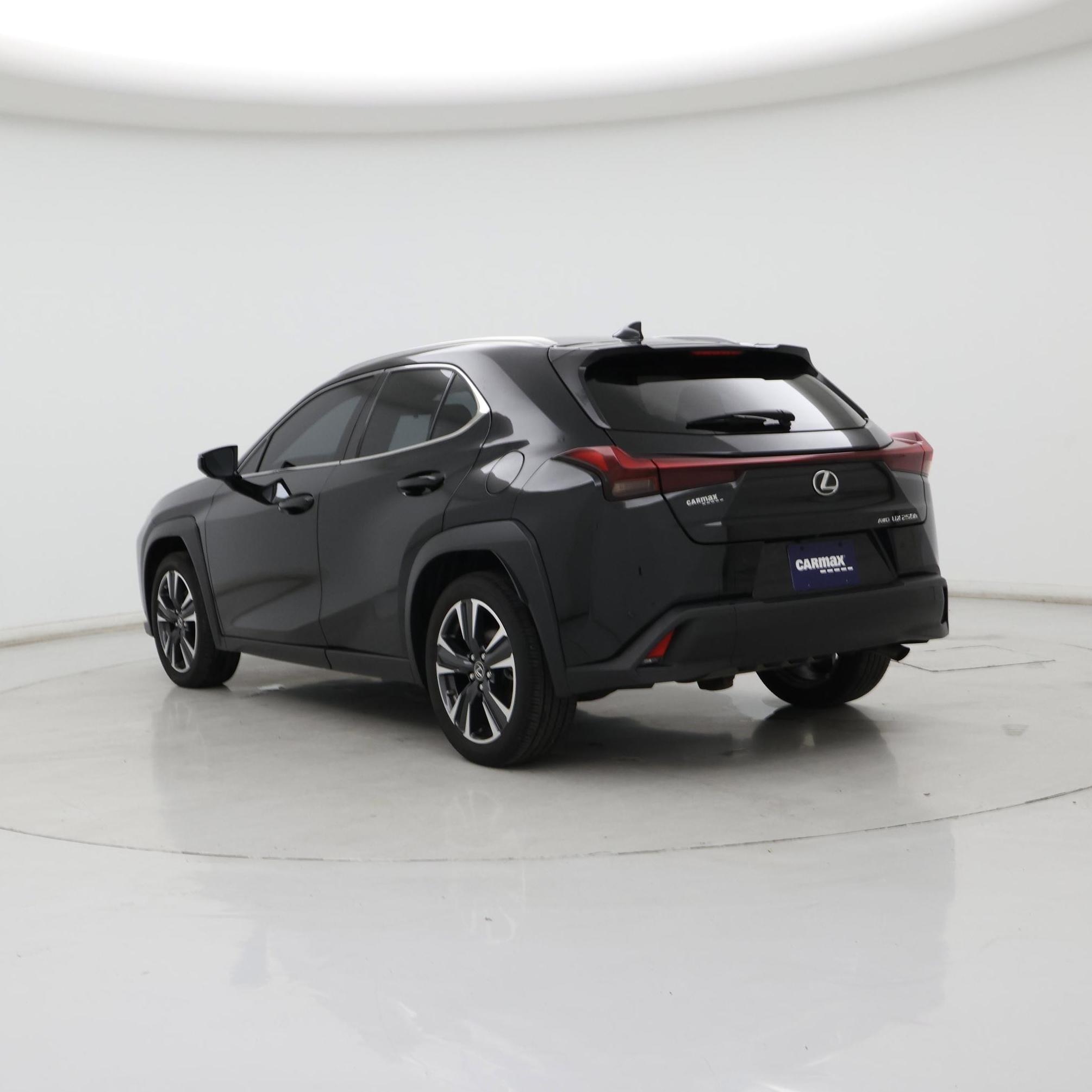 Thumbnail: 2024 Lexus UX - 2
