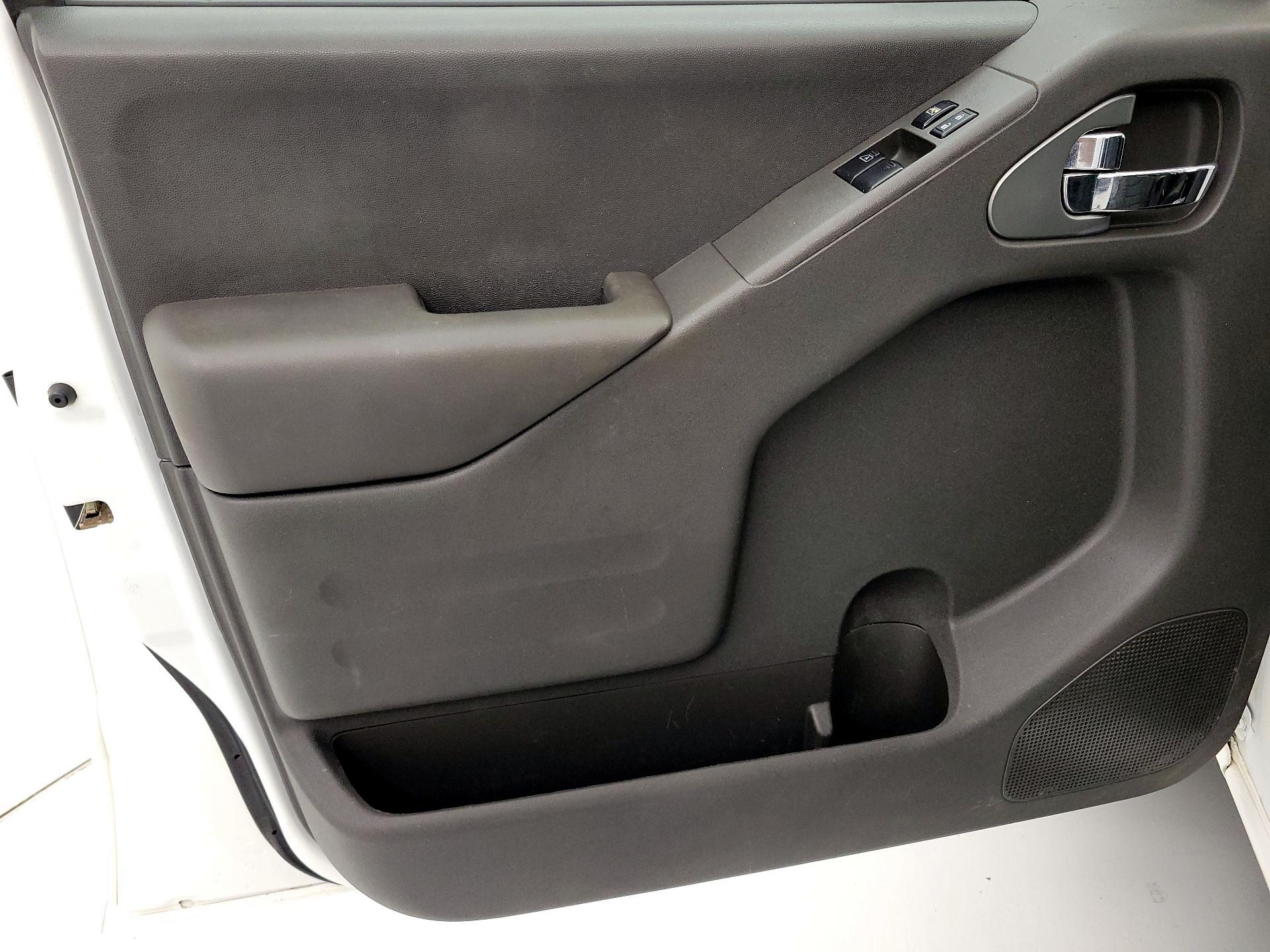 Thumbnail: 2021 Nissan Frontier - 12