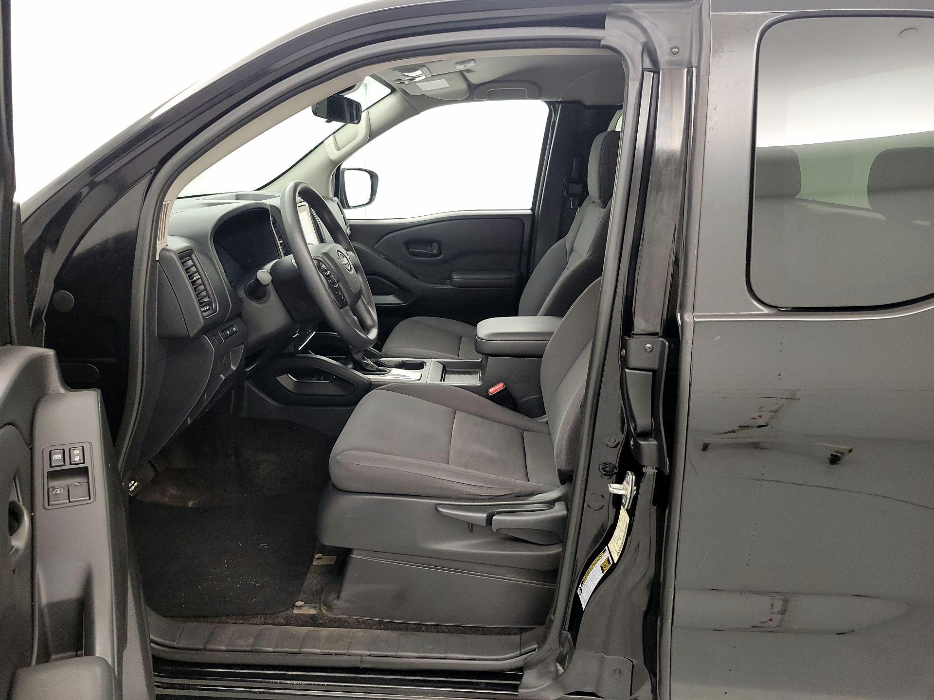 Thumbnail: 2022 Nissan Frontier - 11