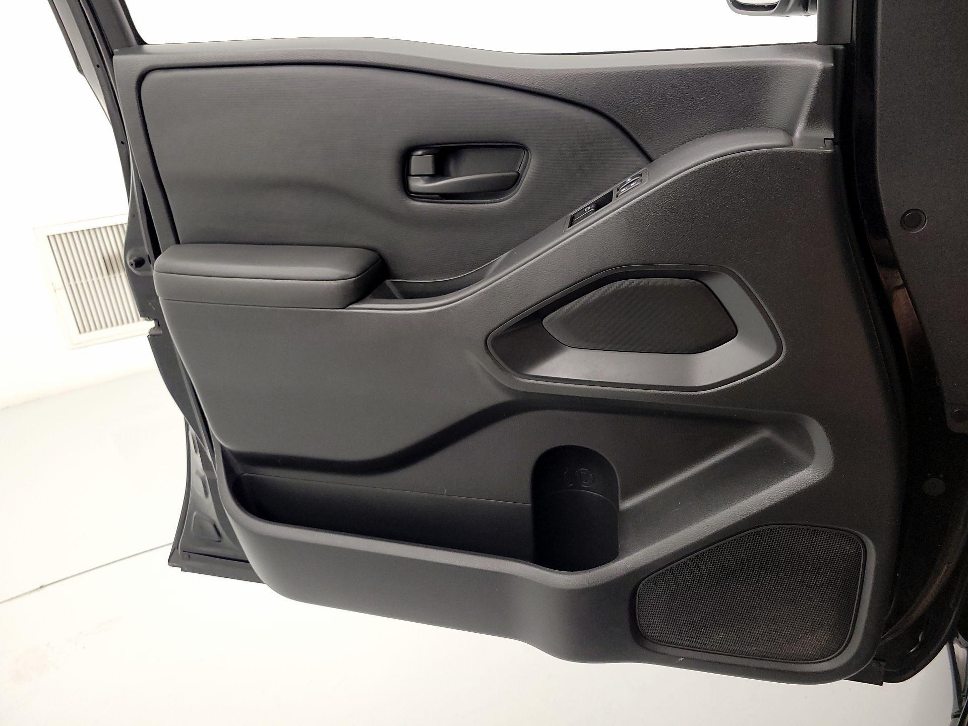 Thumbnail: 2022 Nissan Frontier - 12