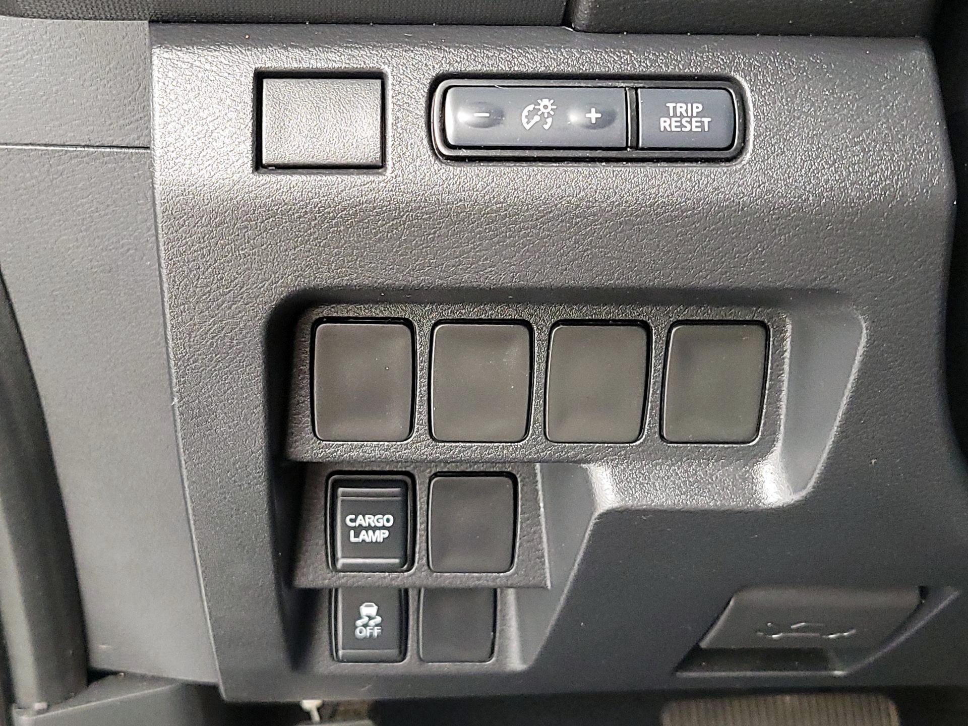 Thumbnail: 2022 Nissan Frontier - 13