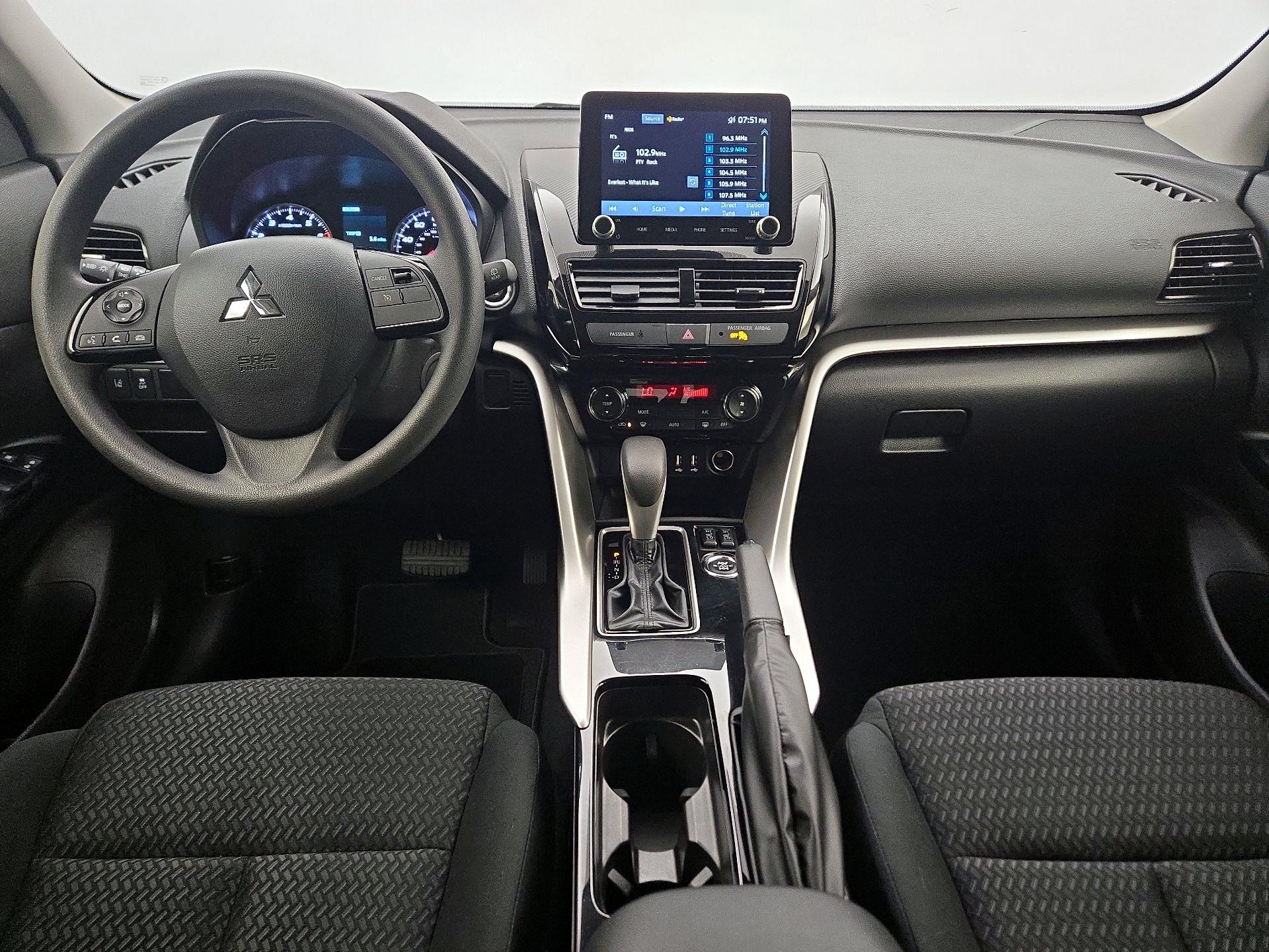 Thumbnail: 2024 Mitsubishi Eclipse Cross - 9