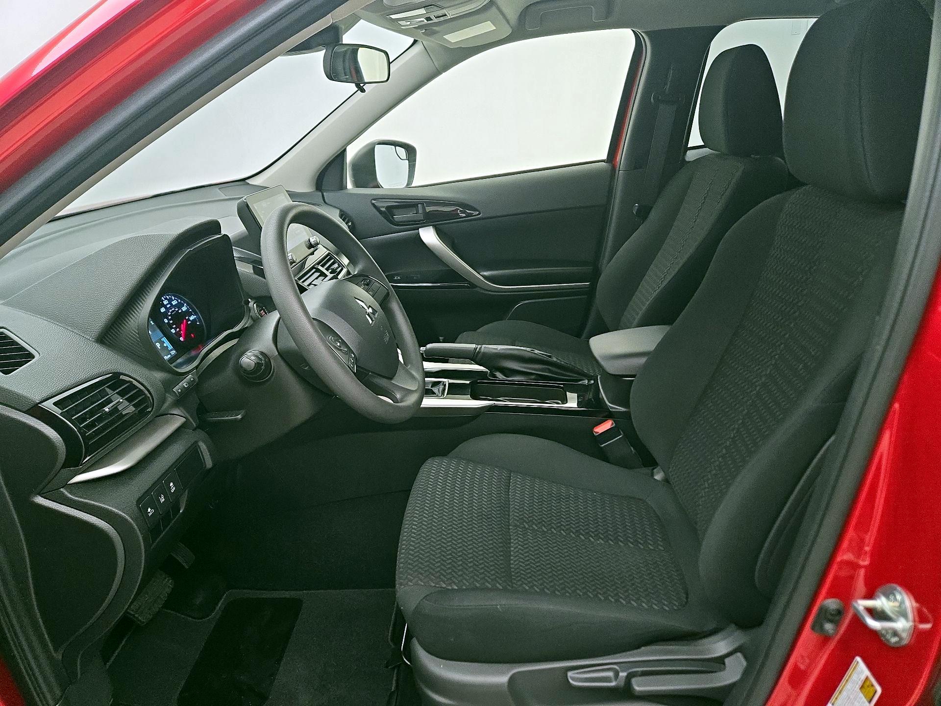 Thumbnail: 2024 Mitsubishi Eclipse Cross - 11