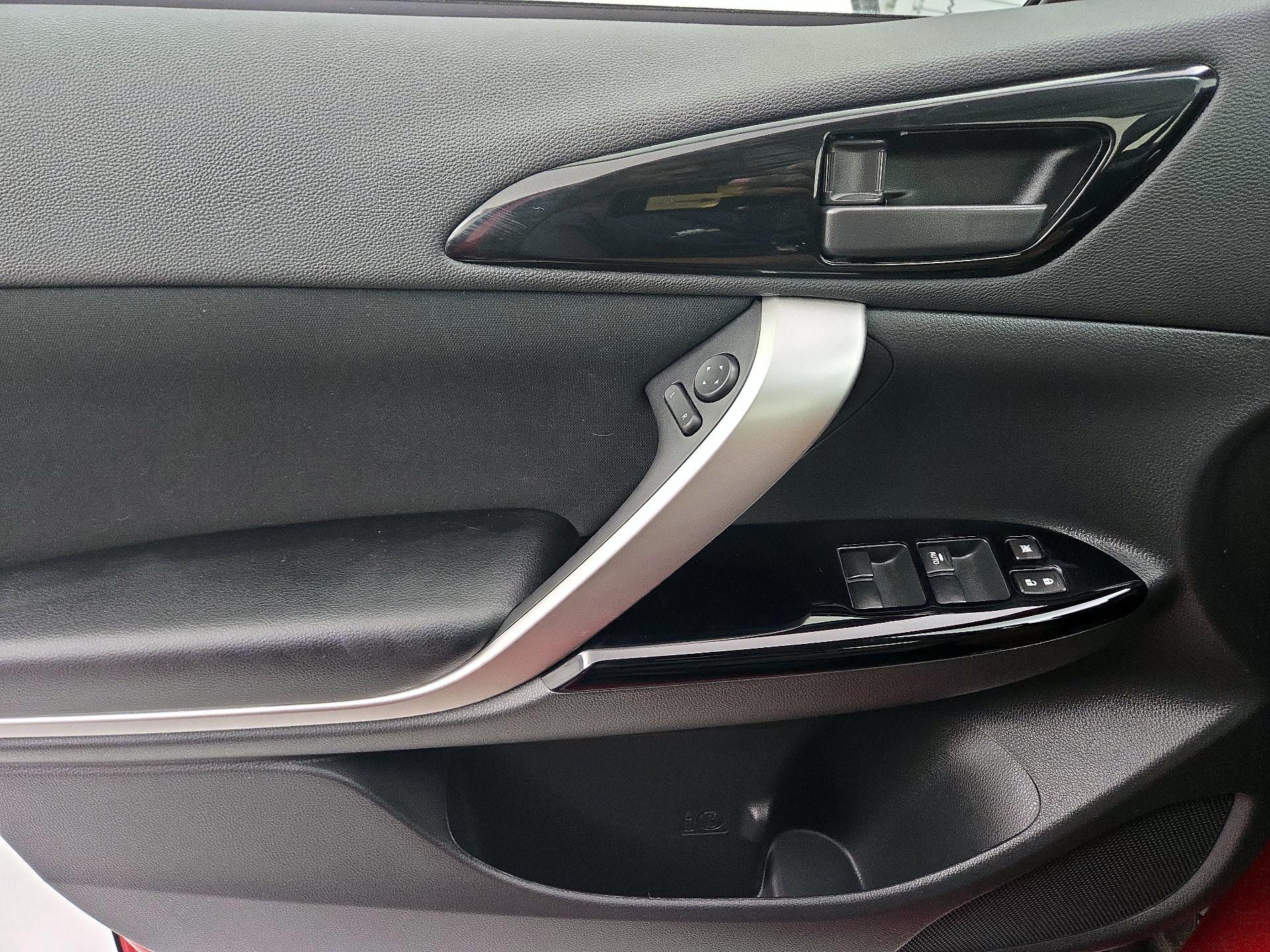 Thumbnail: 2024 Mitsubishi Eclipse Cross - 12