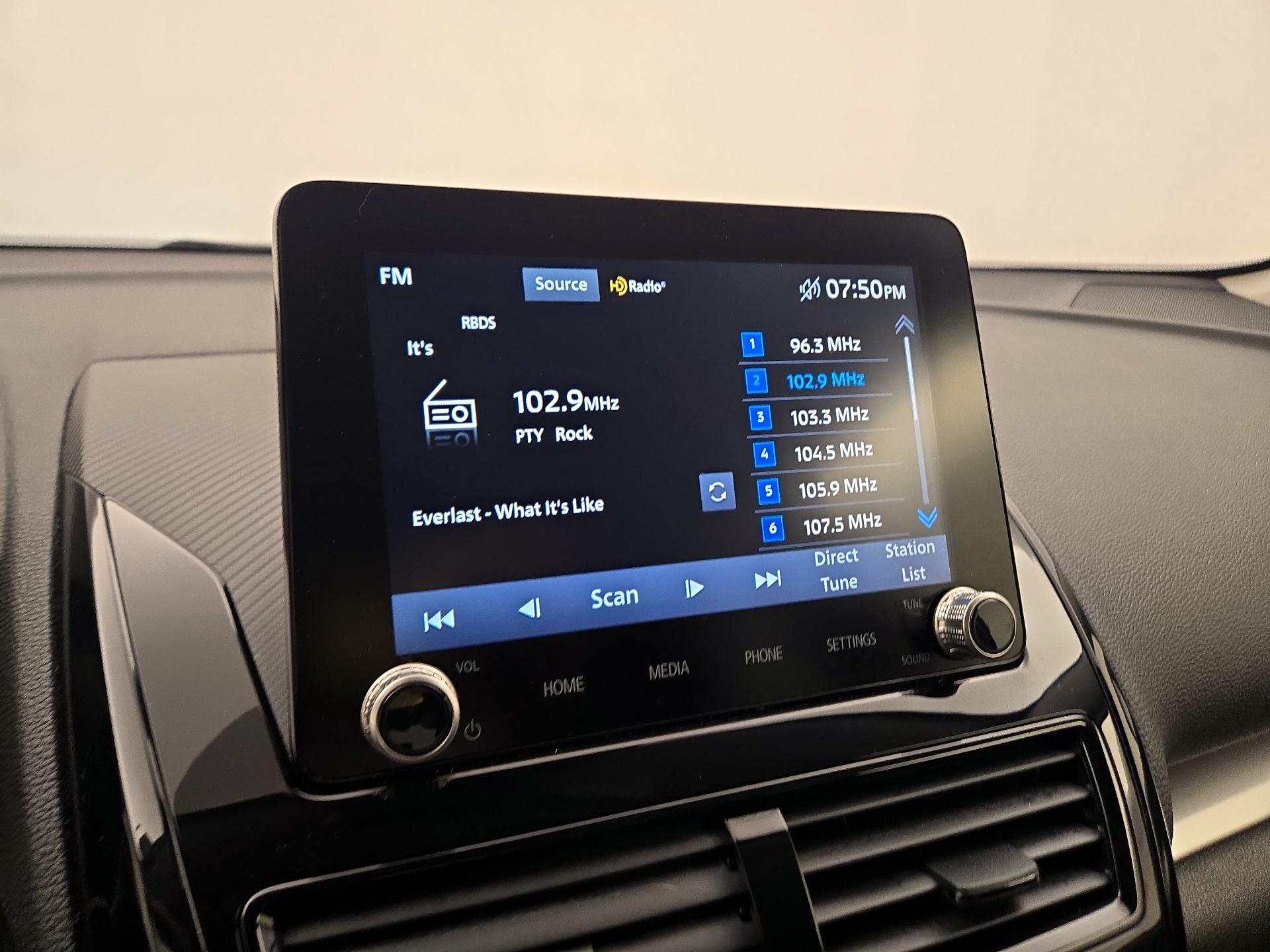 Thumbnail: 2024 Mitsubishi Eclipse Cross - 15