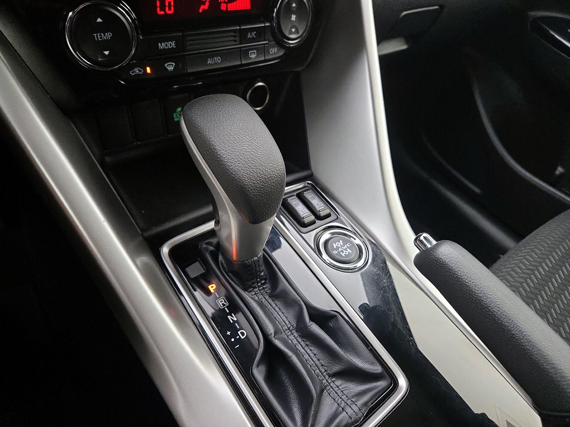 Thumbnail: 2024 Mitsubishi Eclipse Cross - 17