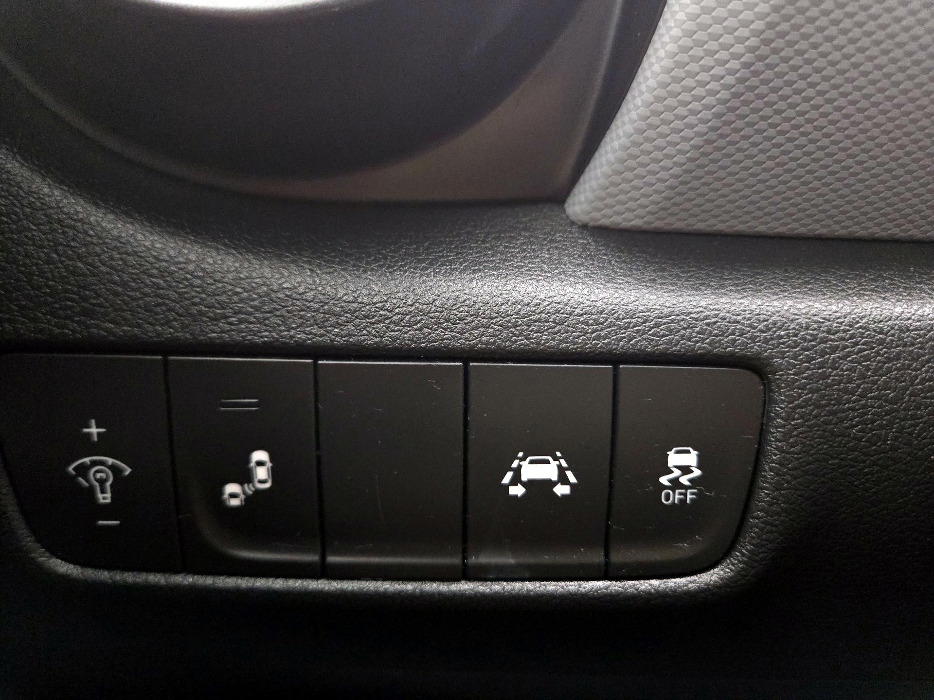 Thumbnail: 2021 Hyundai Kona - 13