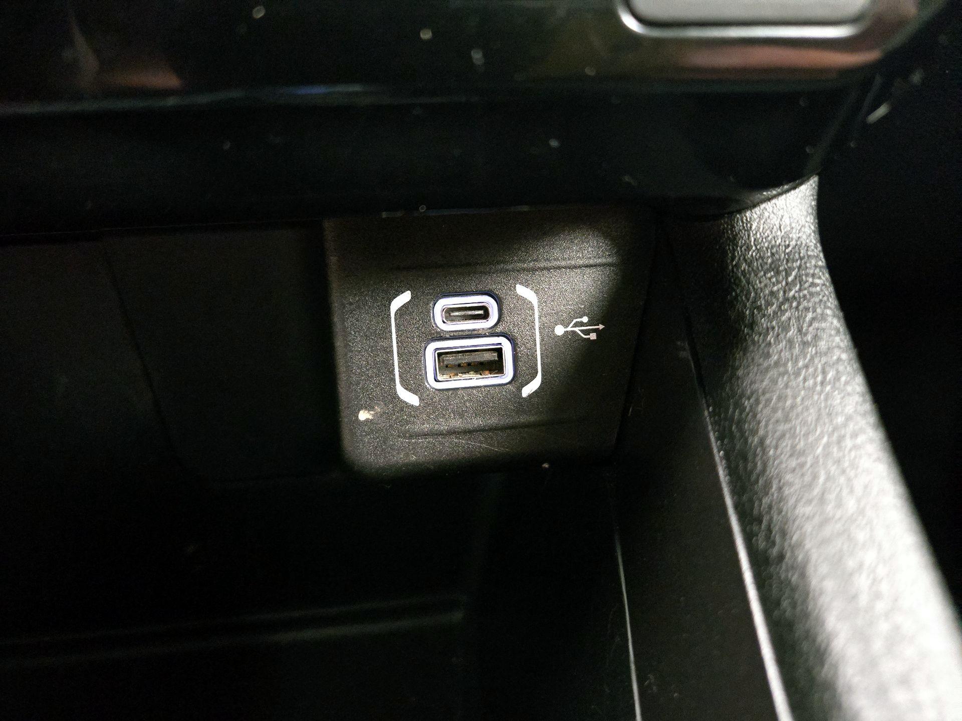 Thumbnail: 2023 Jeep Compass - 18