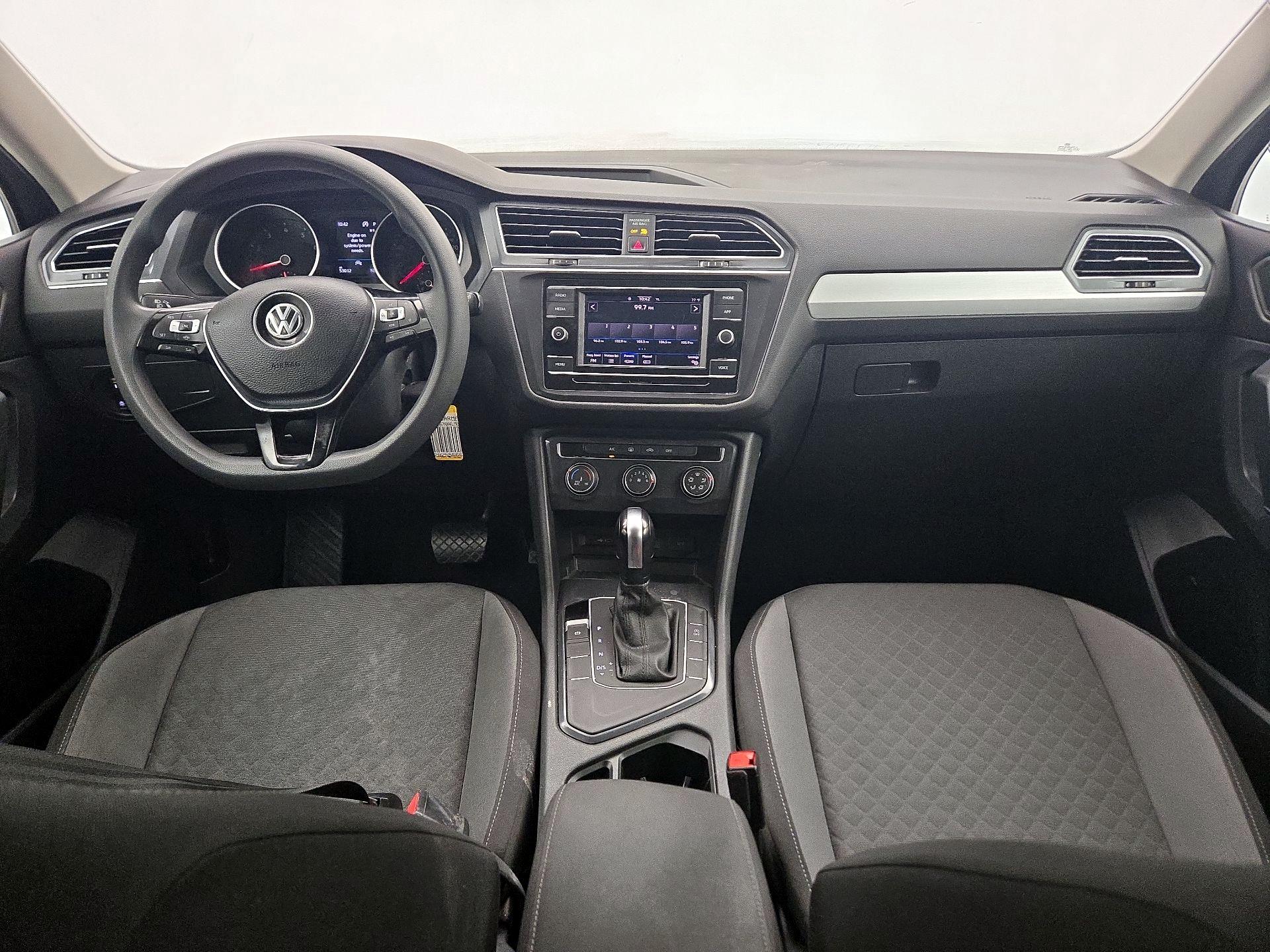 Thumbnail: 2020 Volkswagen Tiguan - 9