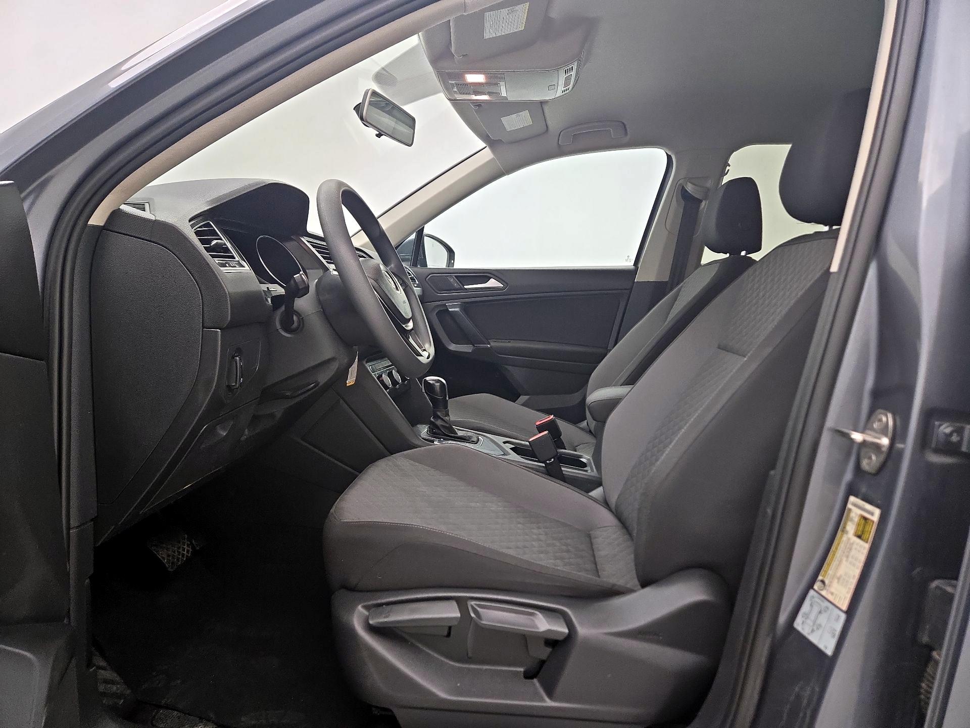 Thumbnail: 2020 Volkswagen Tiguan - 11