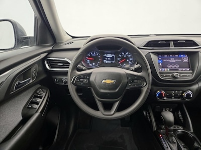 Steering Wheel & Instrument Cluster (On)