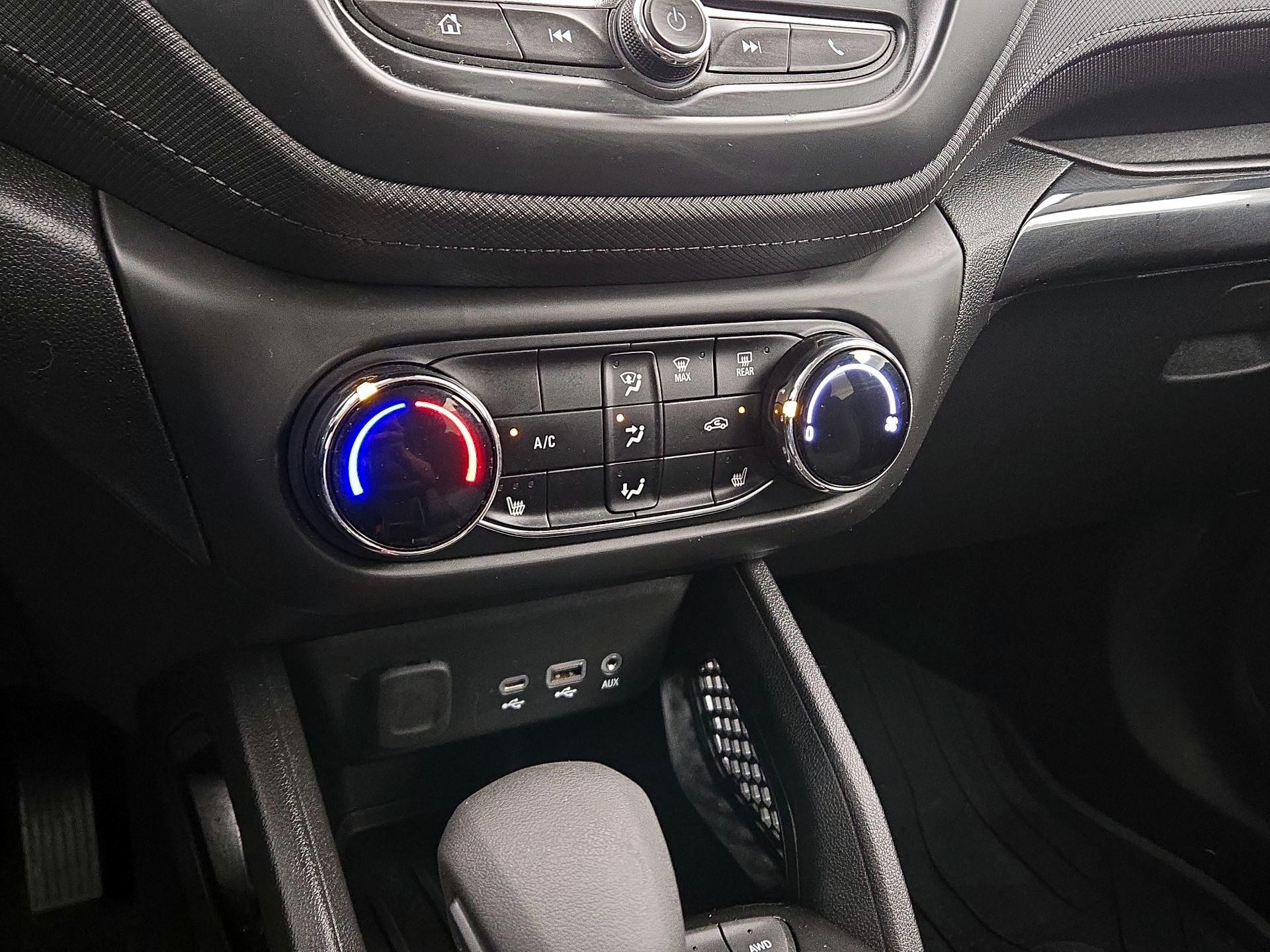 Thumbnail: 2022 Chevrolet TrailBlazer - 16