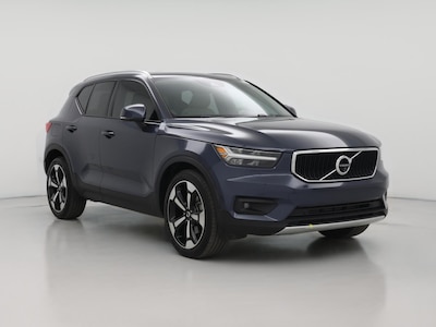 2022 Volvo XC40 T5 Momentum