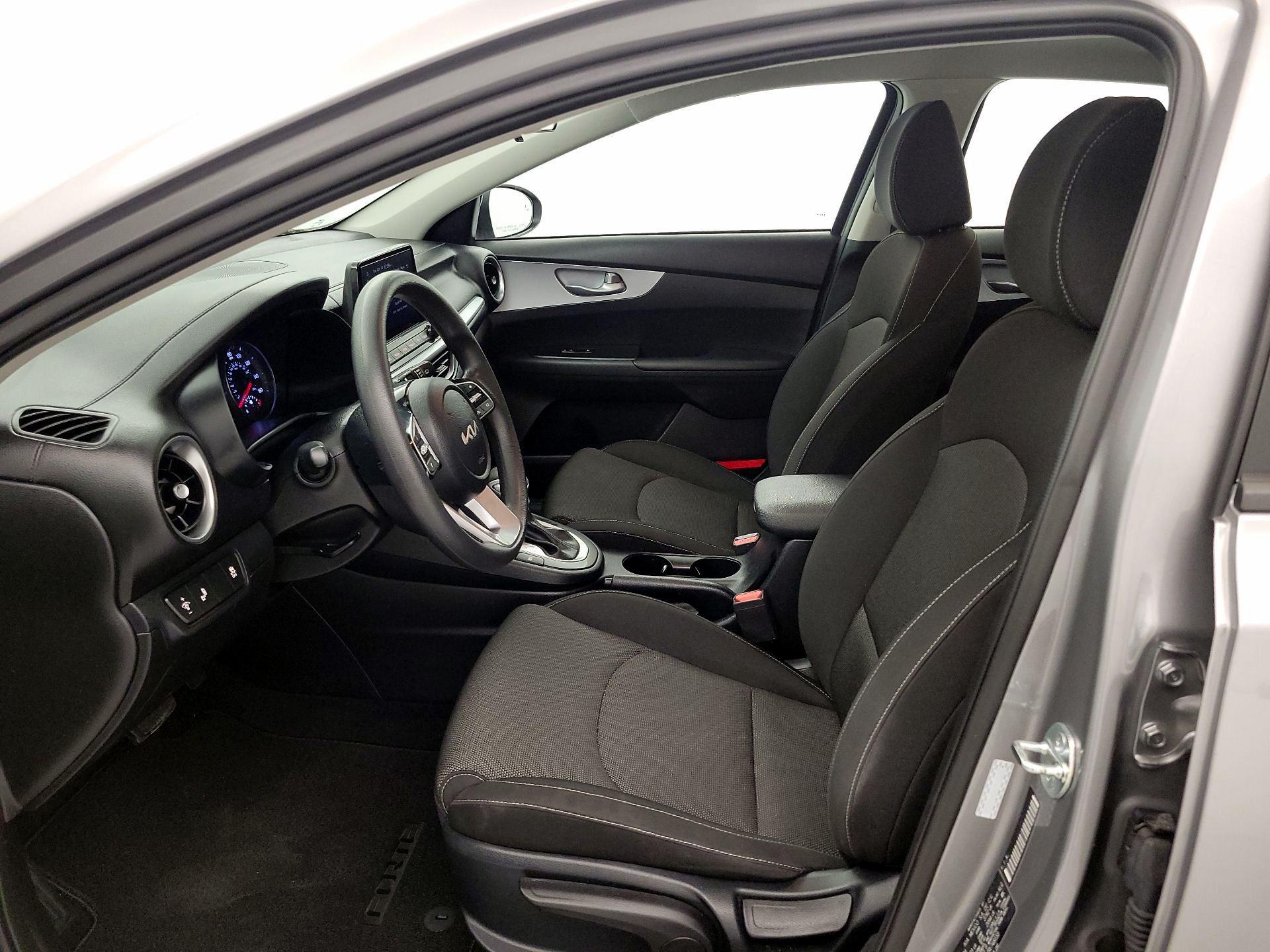 Thumbnail: 2024 Kia Forte - 11