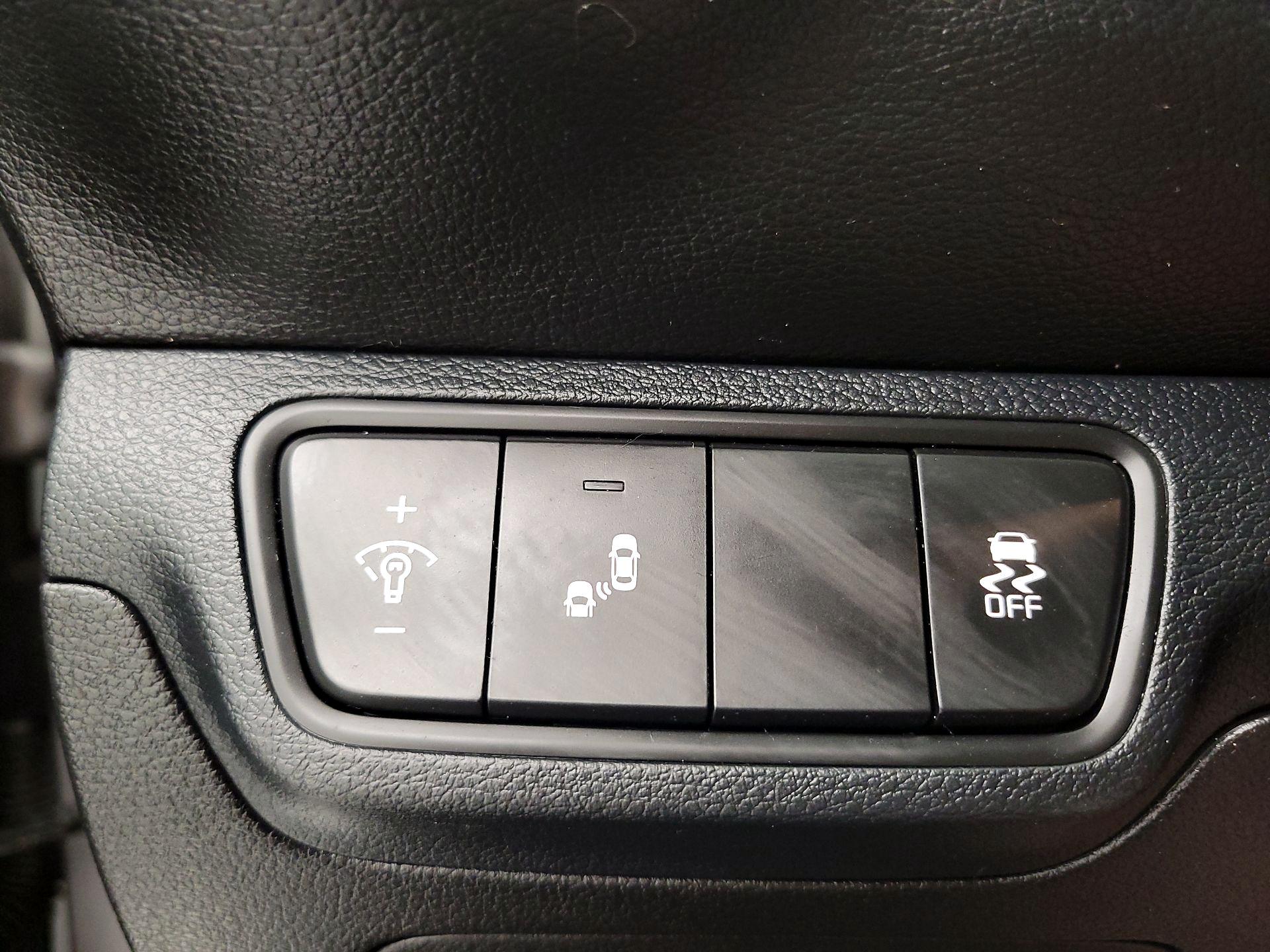 Thumbnail: 2024 Kia Forte - 13