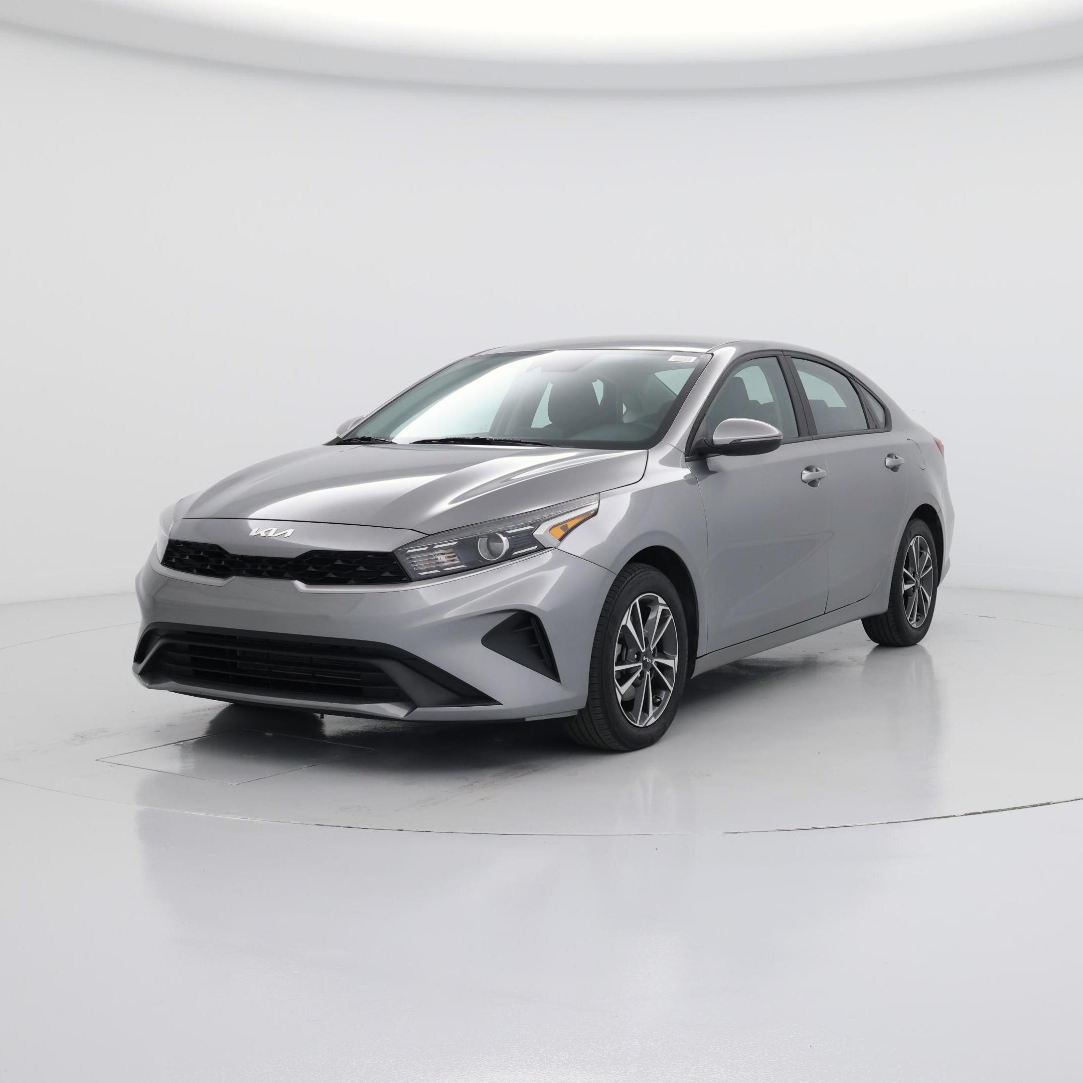 Thumbnail: 2024 Kia Forte - 4